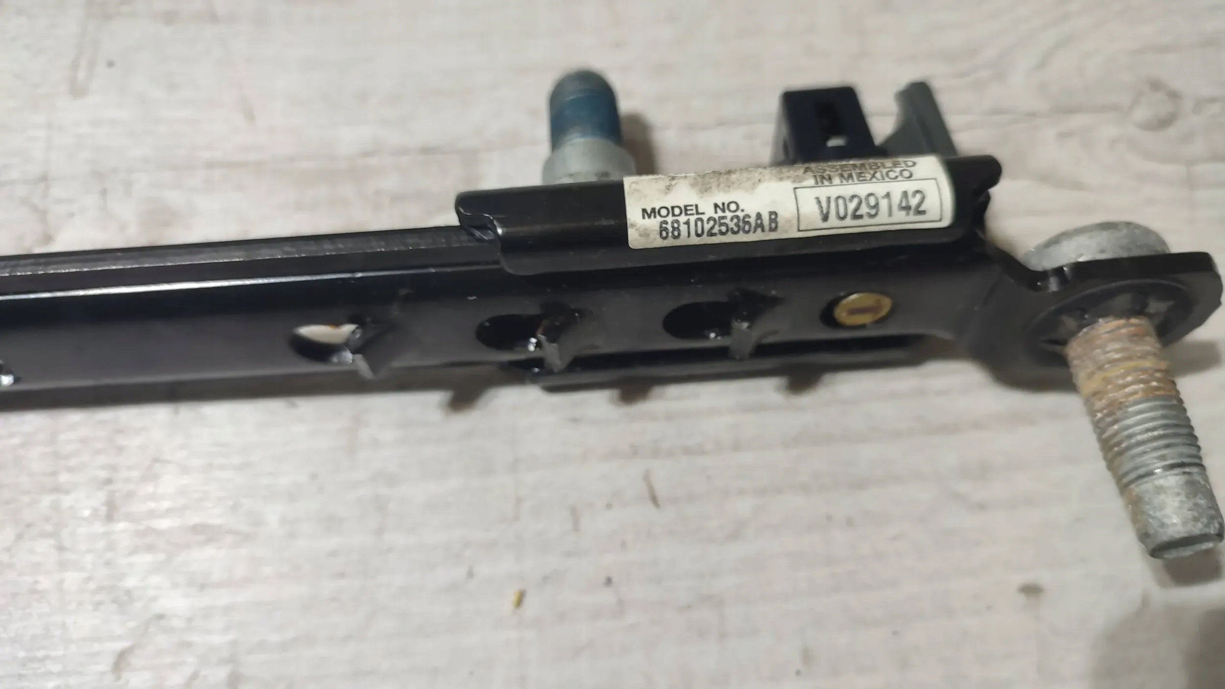 Jeep Cherokee KL 15r. 2.0d rail control supports safety