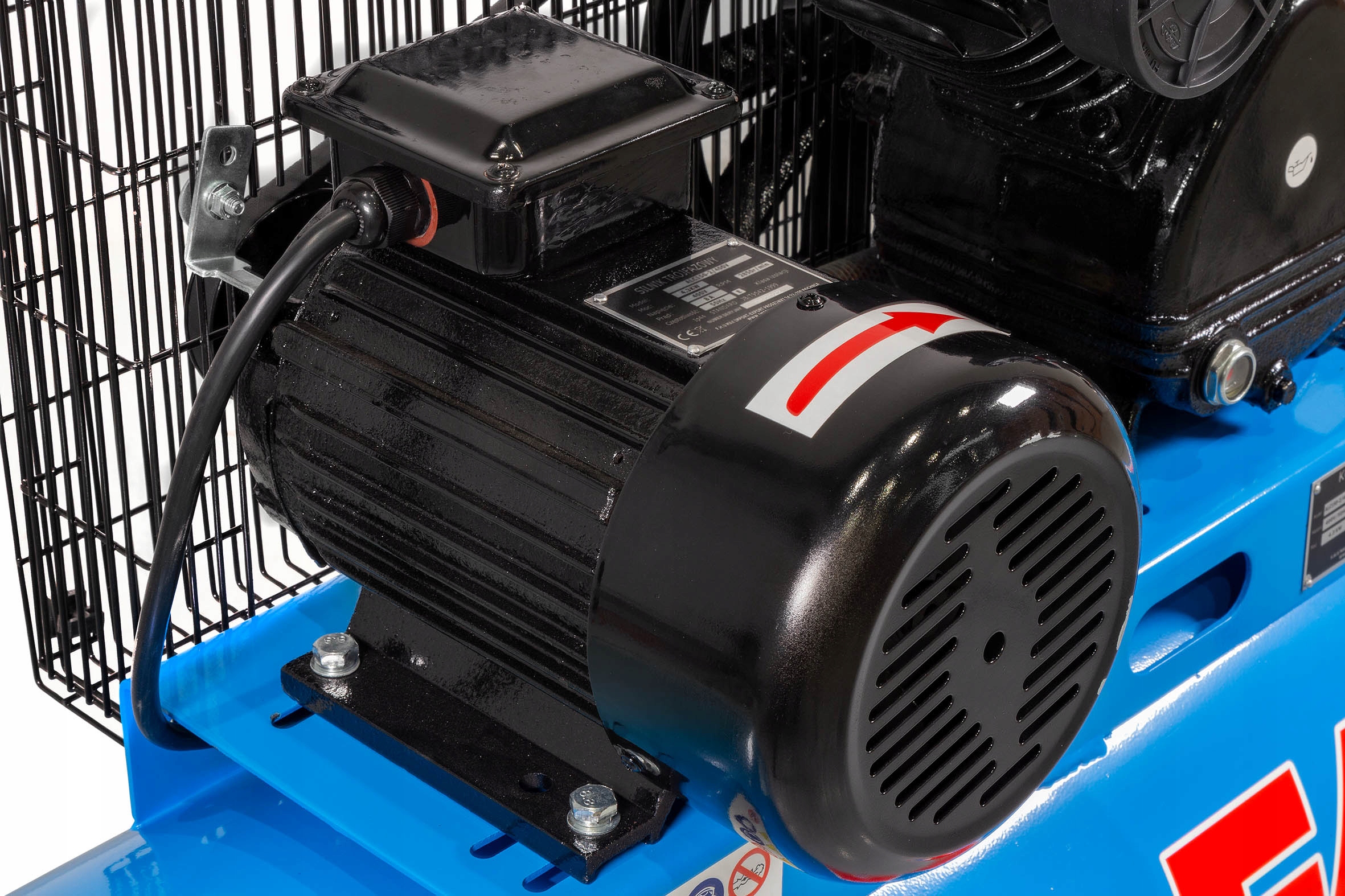 KOMPRESOR OLEJOWY SPRĘŻARKA 100L 400V Moc (kW) 3.8 kW