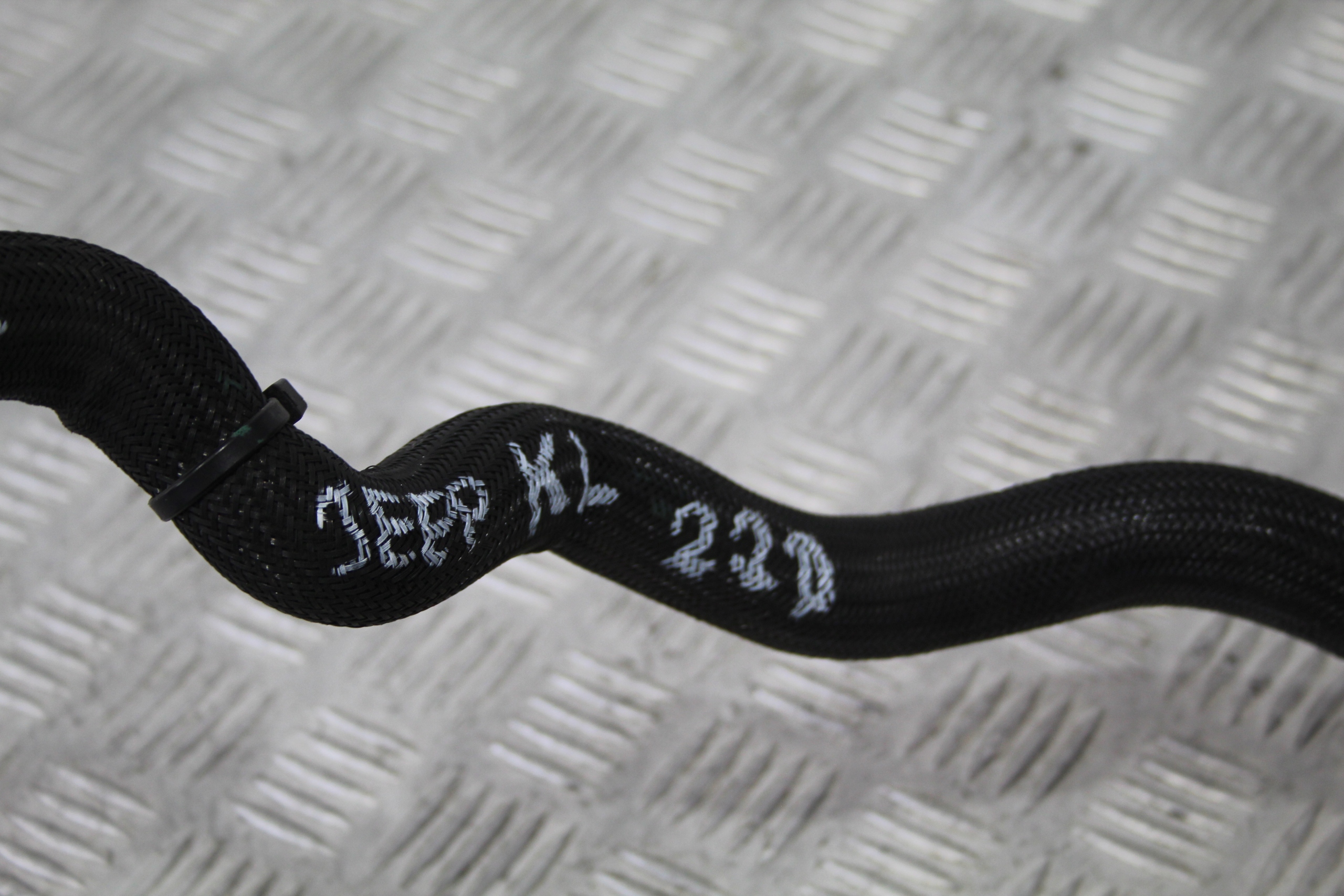 crijevo prijenos vode JEEP CHEROKEE KL 68228969AC
