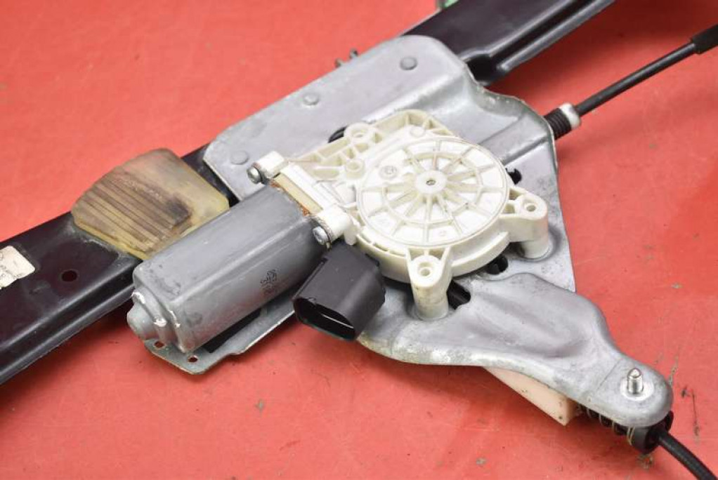 window regulator right front EU 7008624S BMW E63 03-07