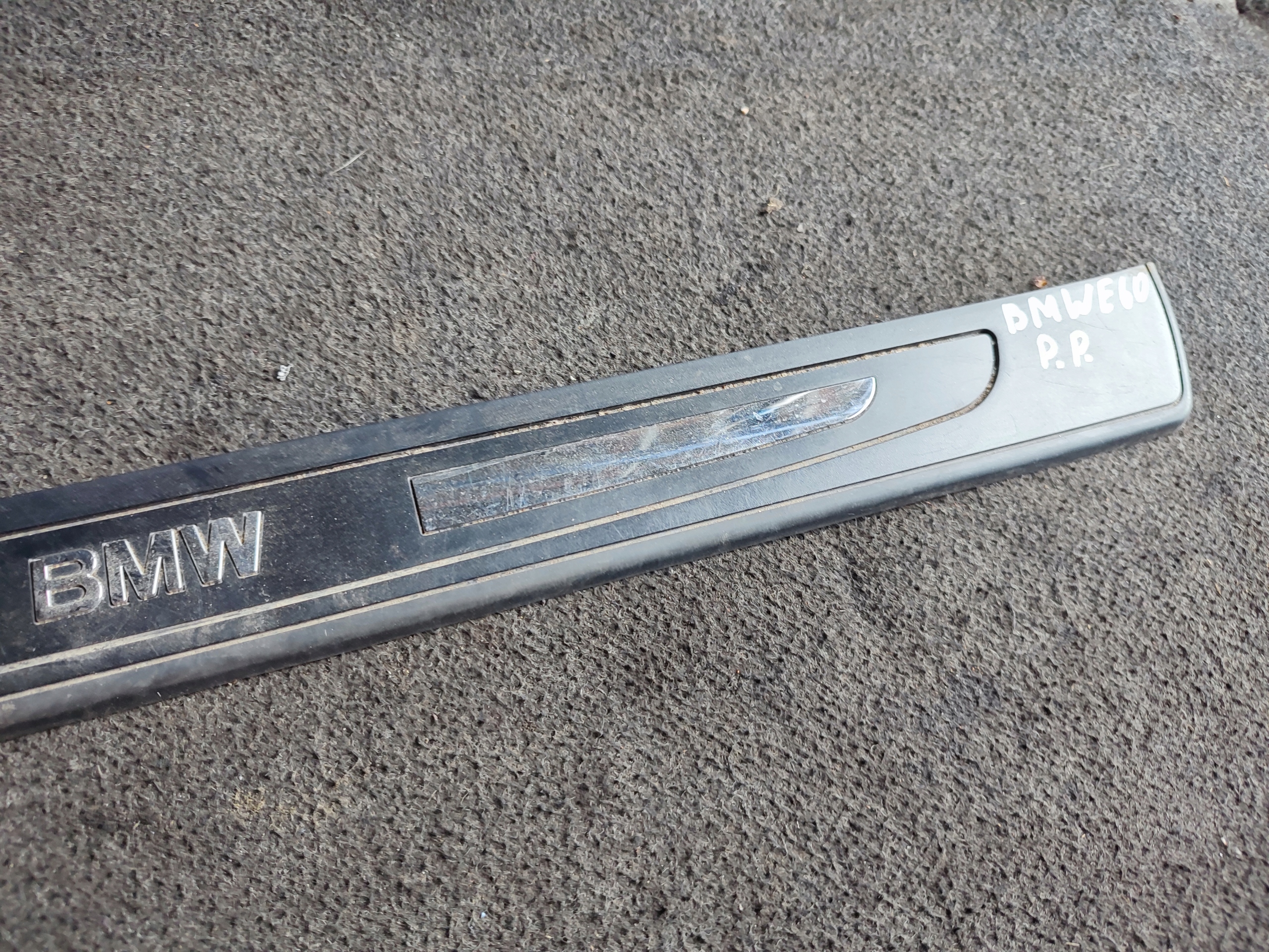 BMW 7 E65 E66 moulding threshold front right 8223552