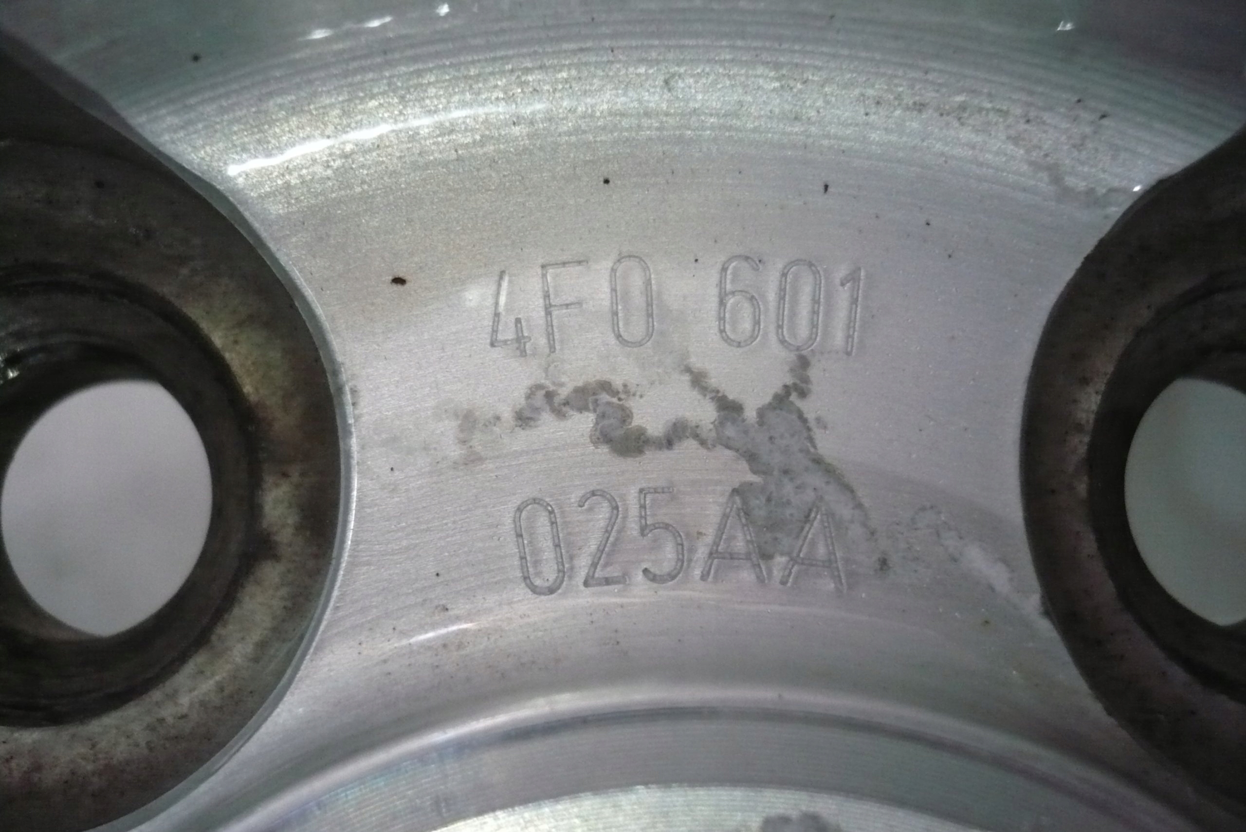 Audi disk hliníkový 18 4F0601025AA