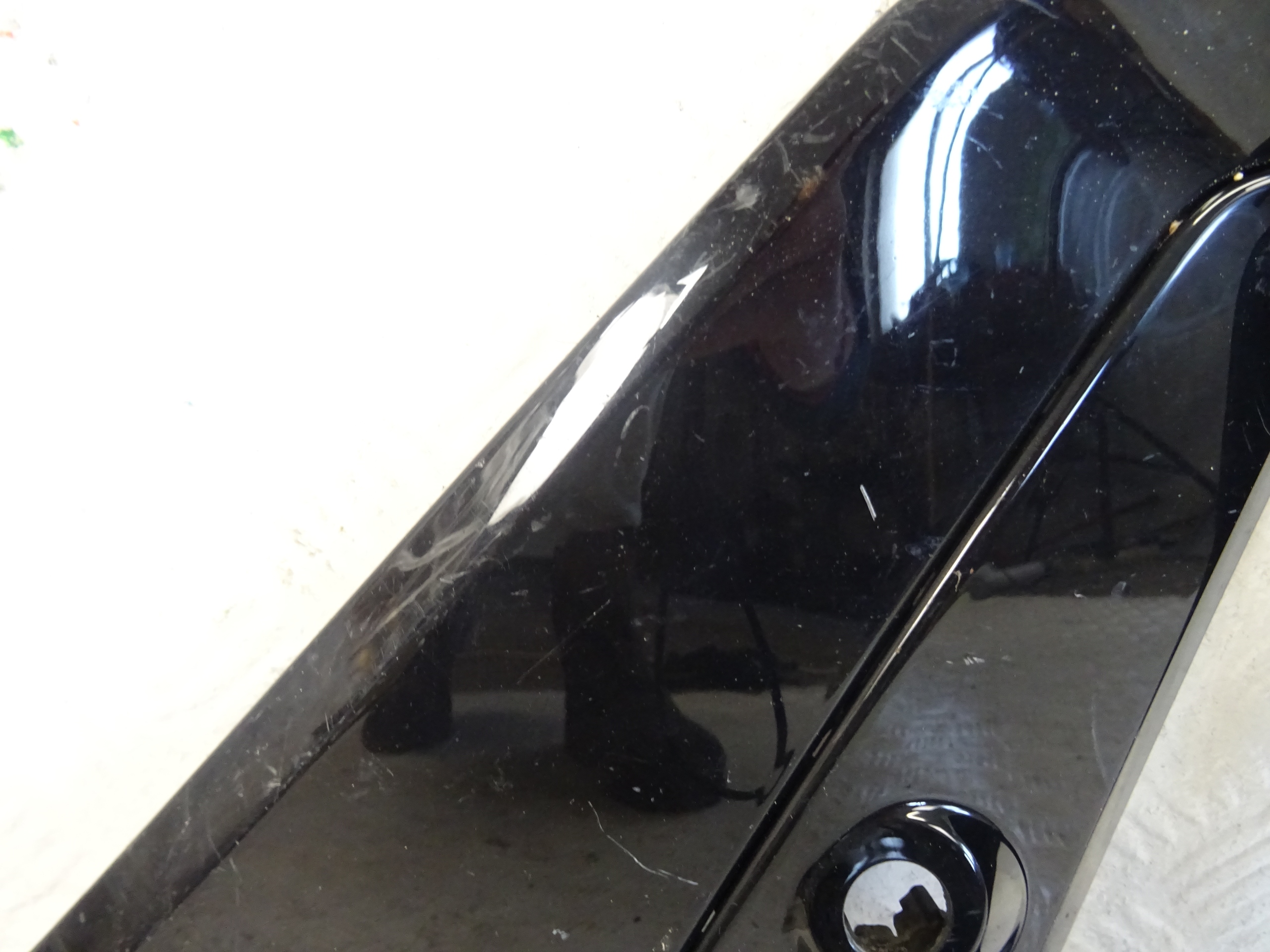 grid of a bumper front front right AUDI Q8 ETRON S LINE 4KE121736A