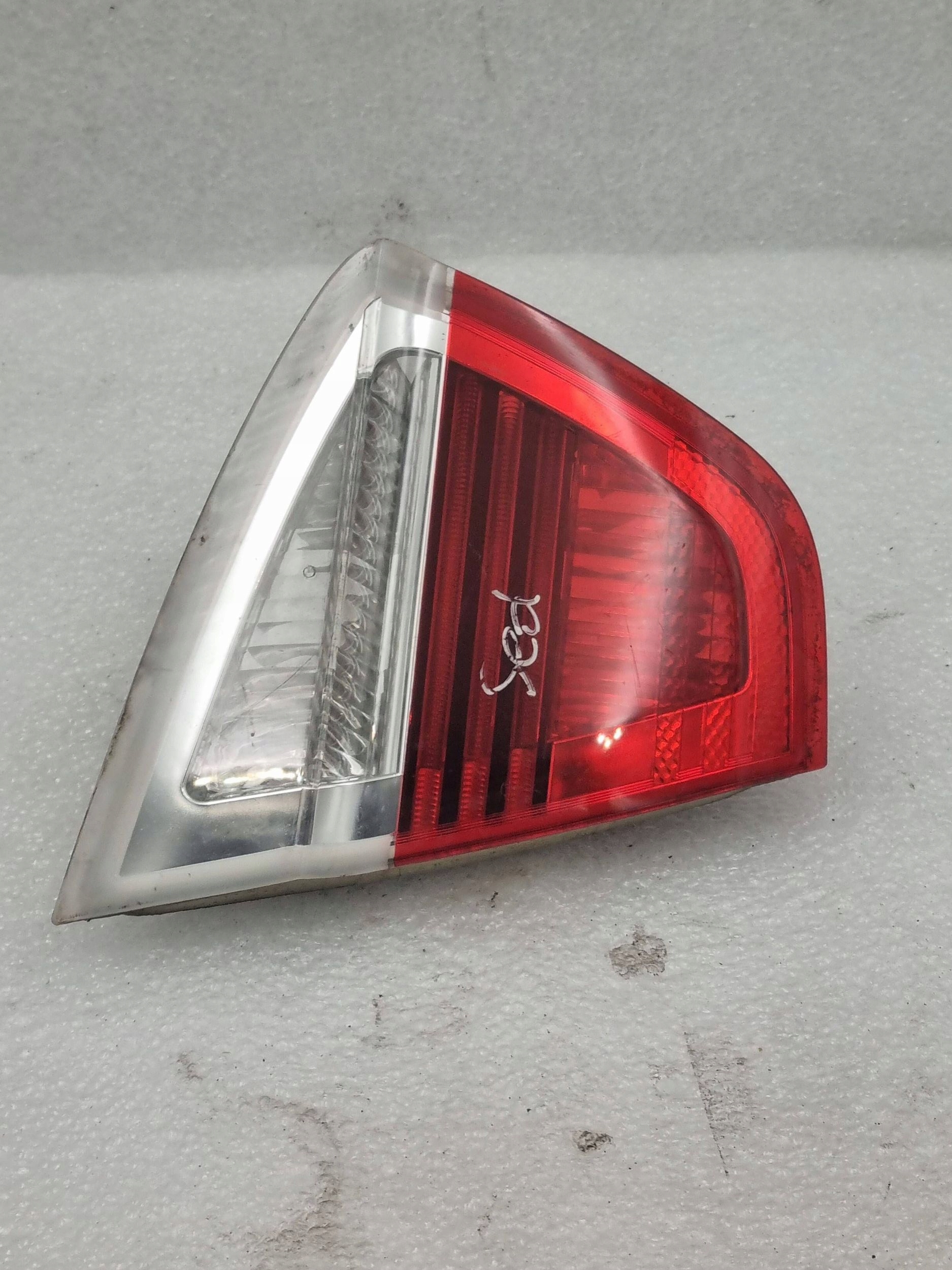 Feux phare Gauche Arrière du capot Berline BMW 3 E90 6937459