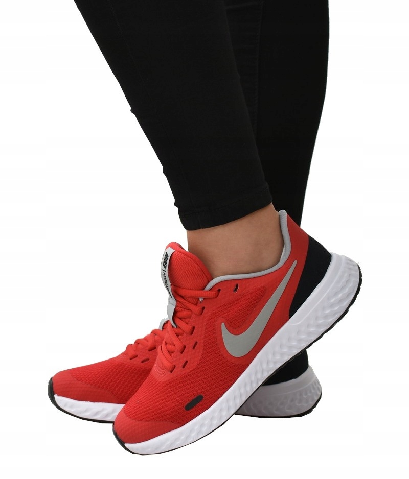 

Buty Nike Revolution 5 BQ5671-603 Czerwone 39