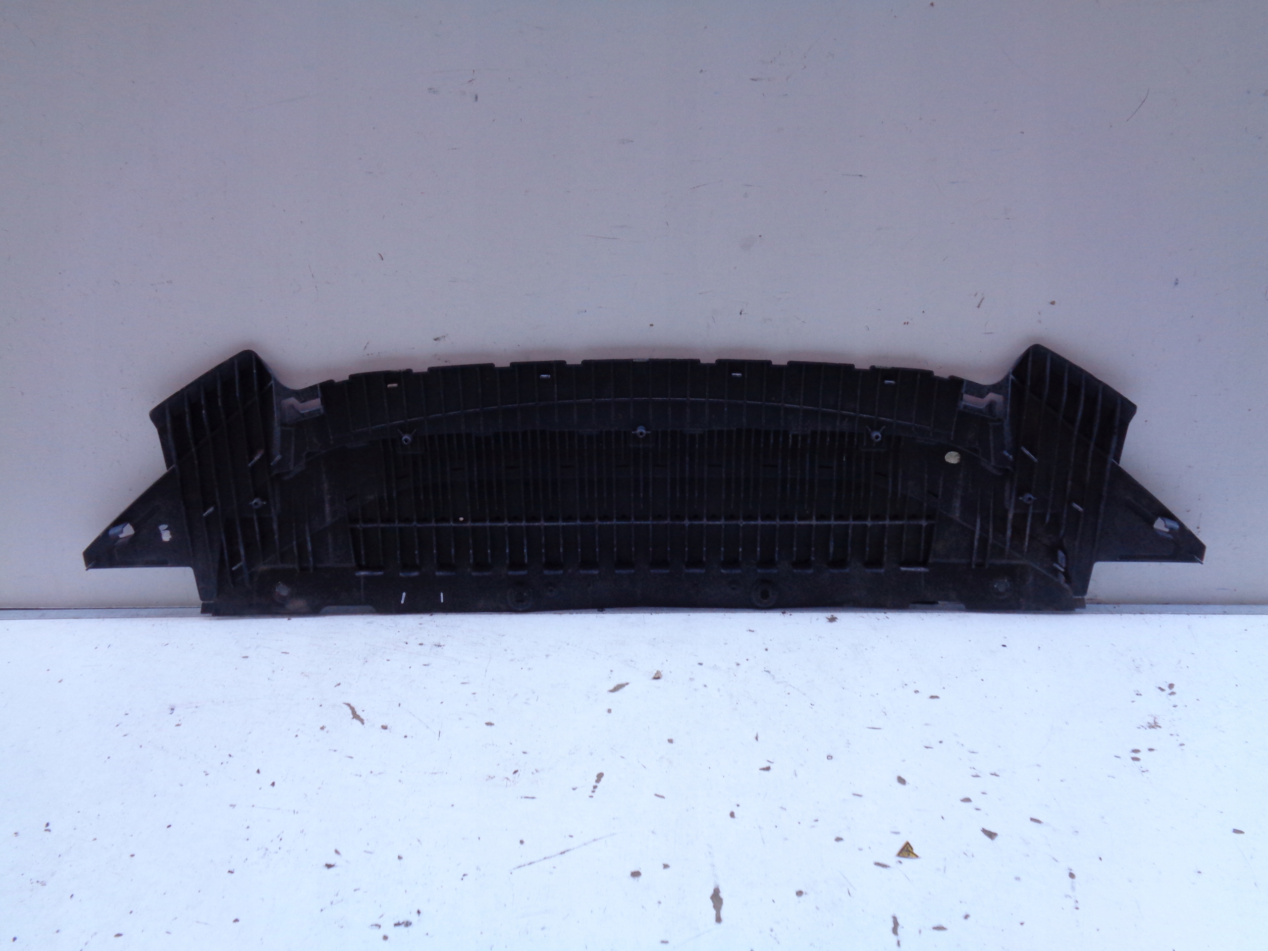 cover below front bumper AUDI A6 C7 4G 4G0 14- LIFT