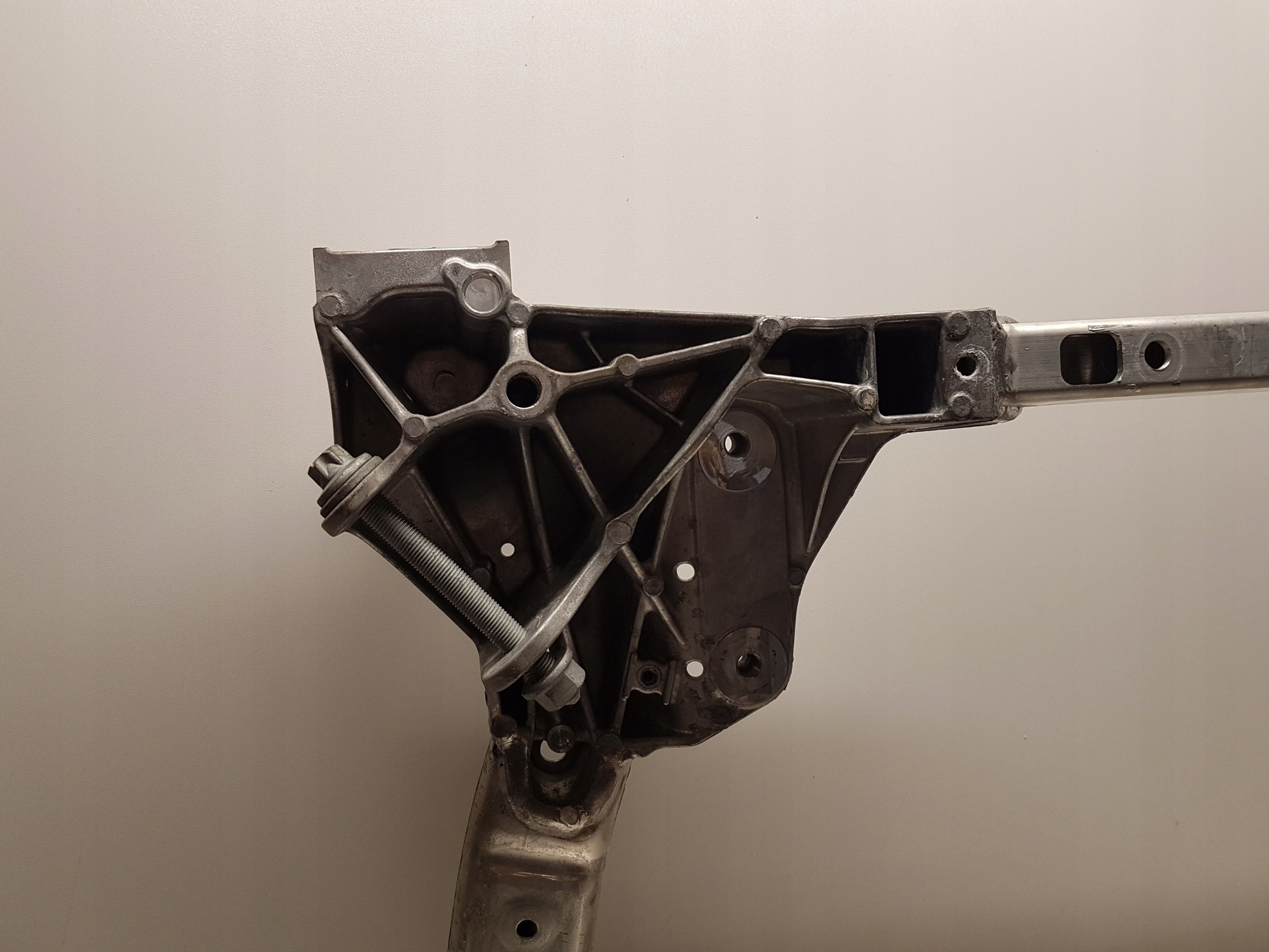 axle beam subframe front BMW G60 G61 G70 8869234