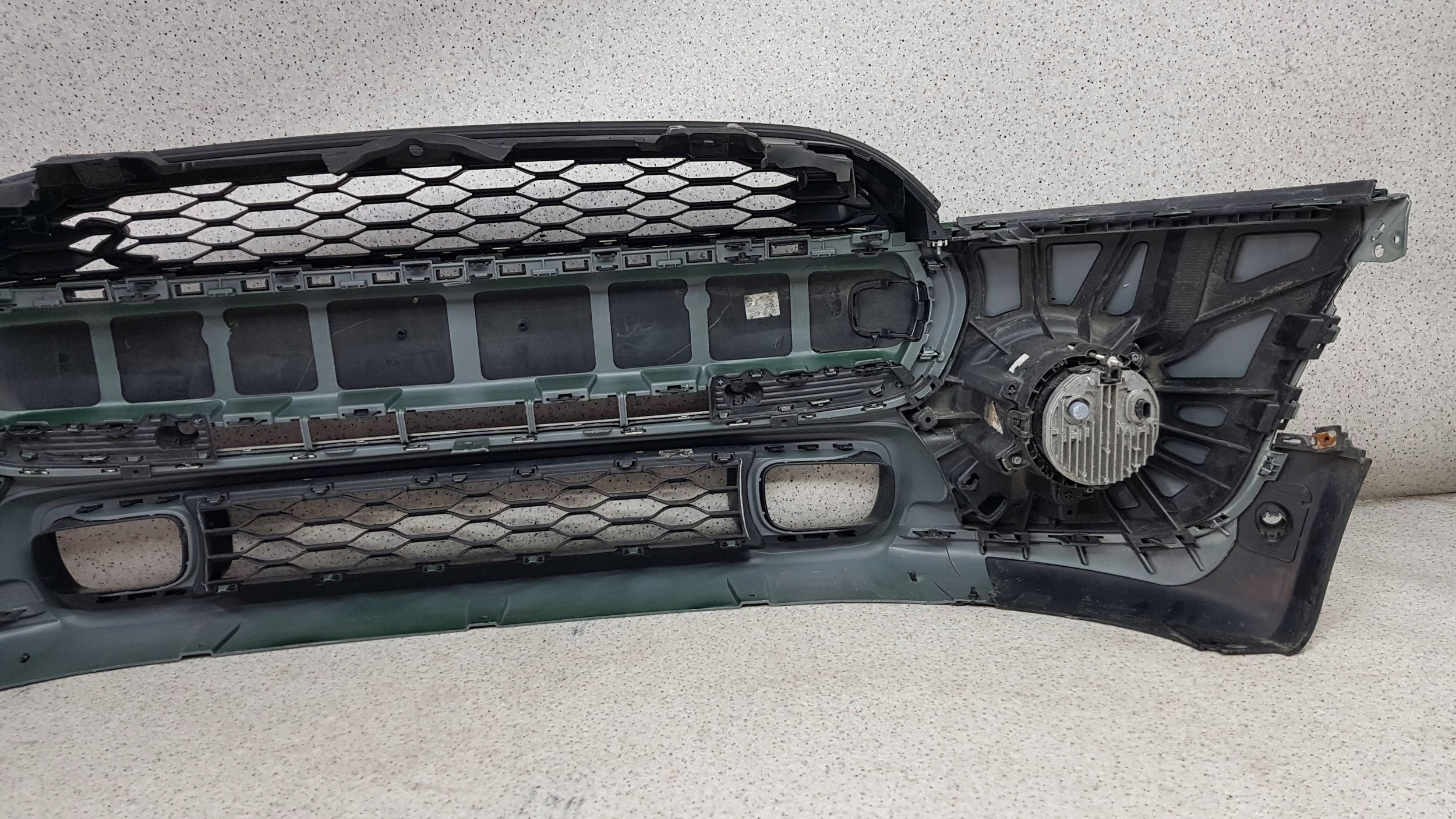 Mini One - Cooper S F56 F55 bumper front 11412910