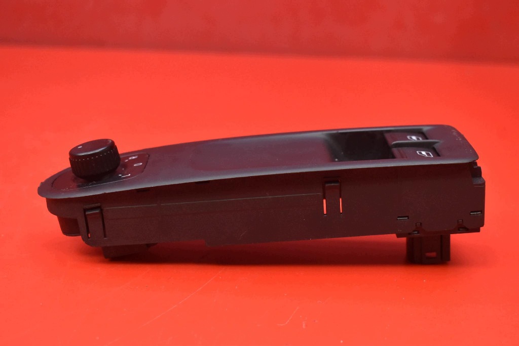 control panel of the window EU 5K0867255 VW GOLF 6 VI 5D HB 08-15