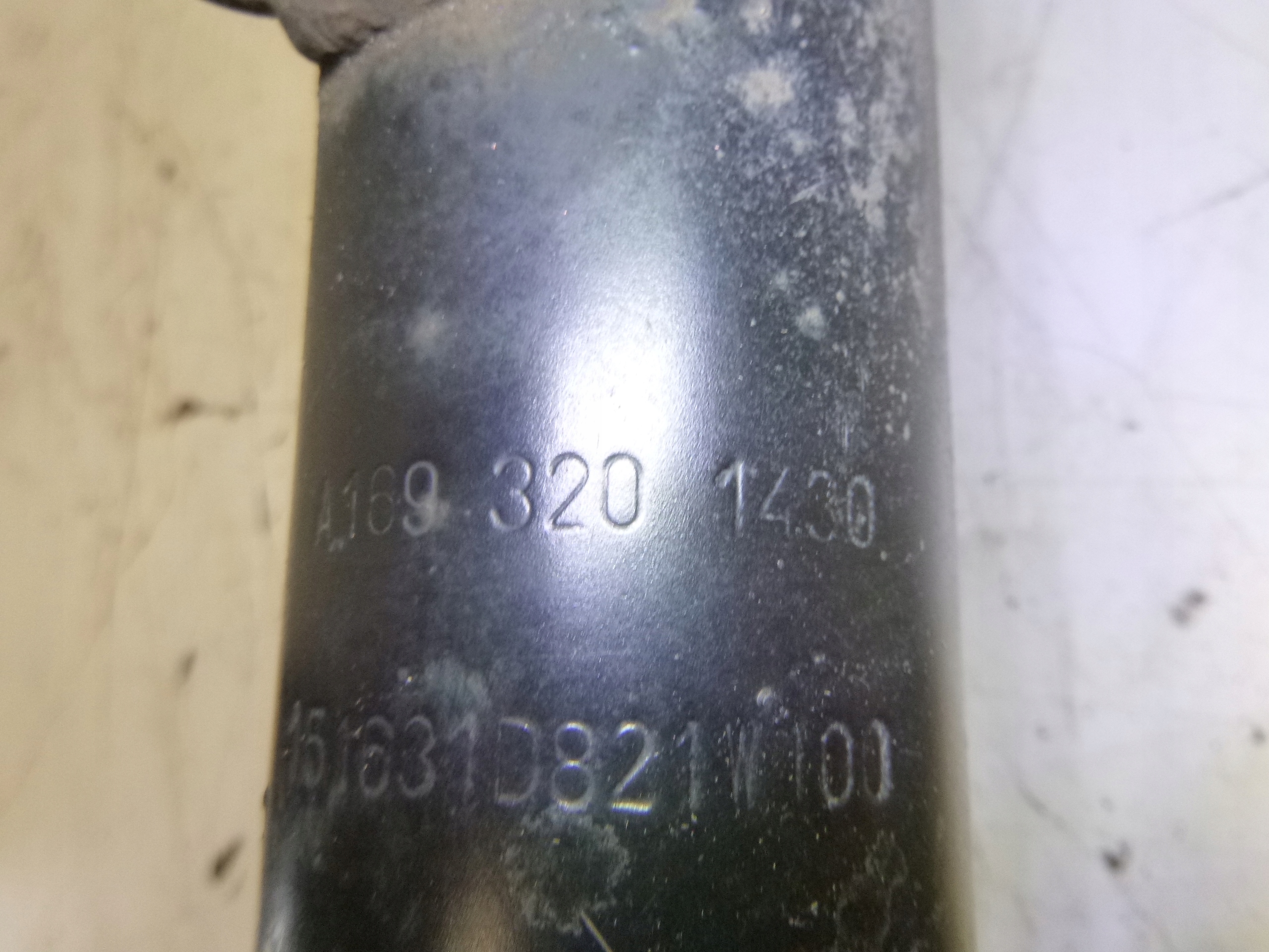 shock absorber front left Mercedes W169 1.5 A KLASA 04-12 1693201430