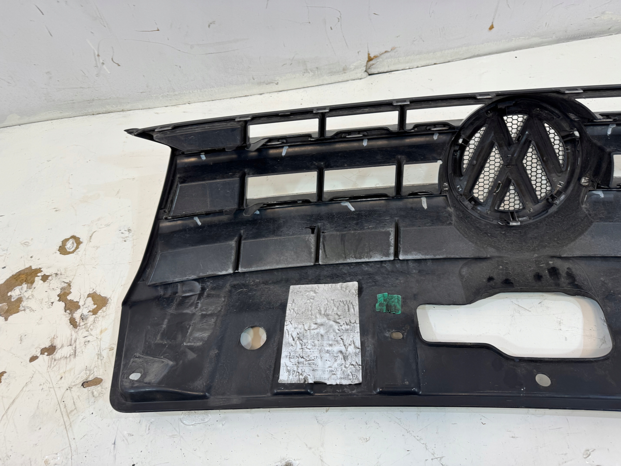 VW Amarok I 2H Kühlergrill FRONTGRILL Kühlergitter 2HH853653 - Thumbnail 8
