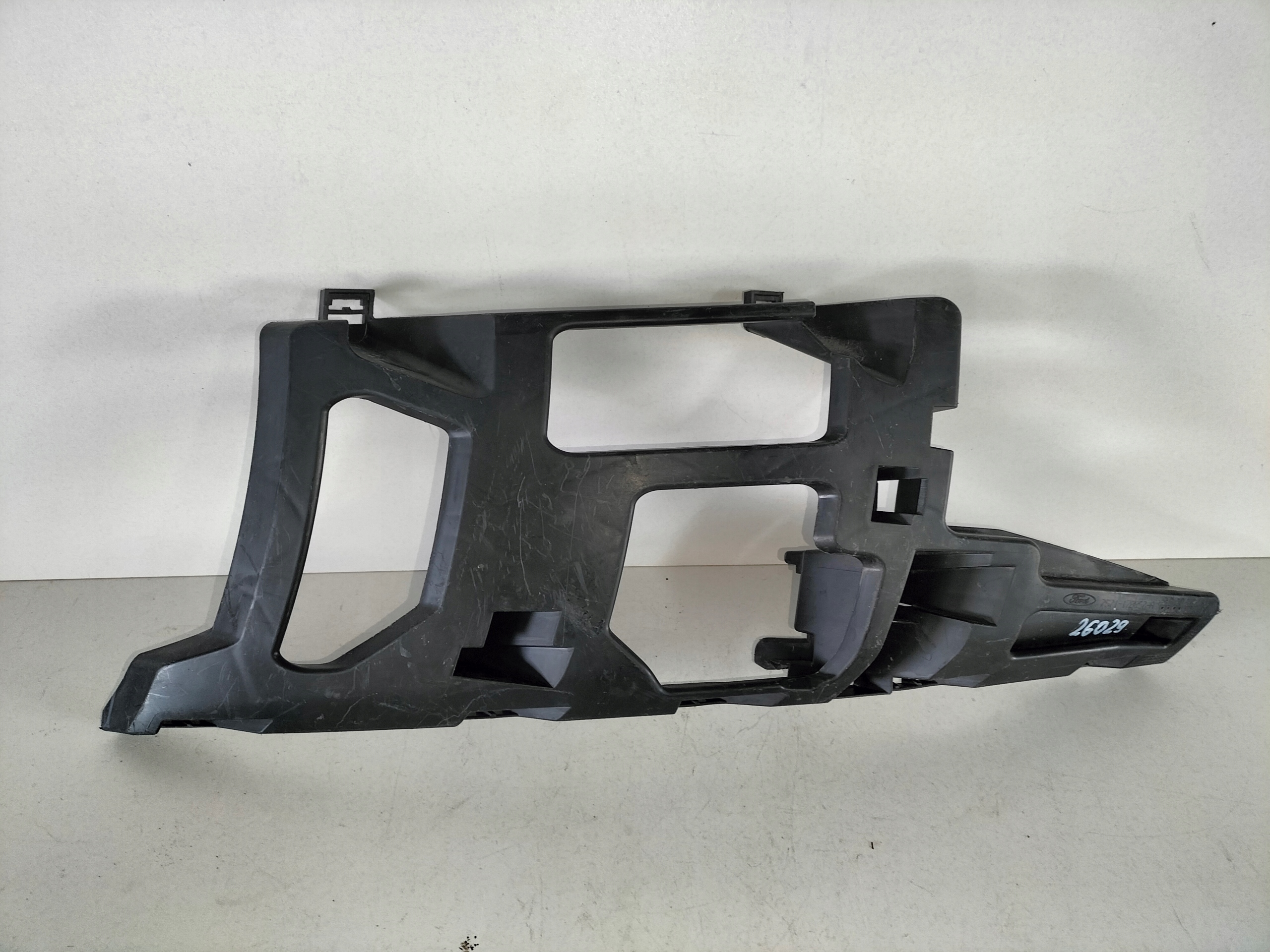 support holder front left FORD MONDEO MK4 07-10