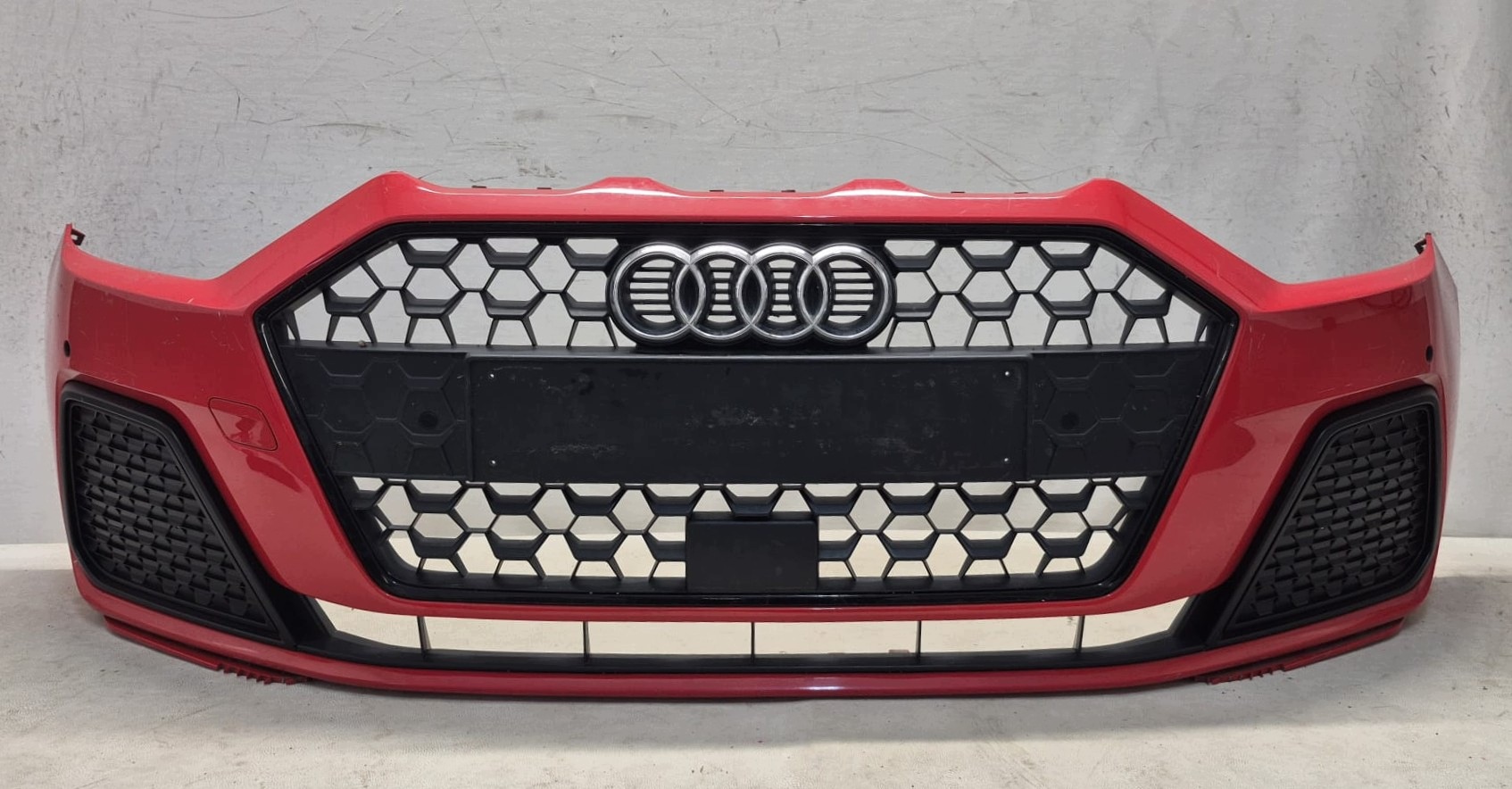 AUDI A1 II 82A 18- bumper front front 4XPDC 82A807437A