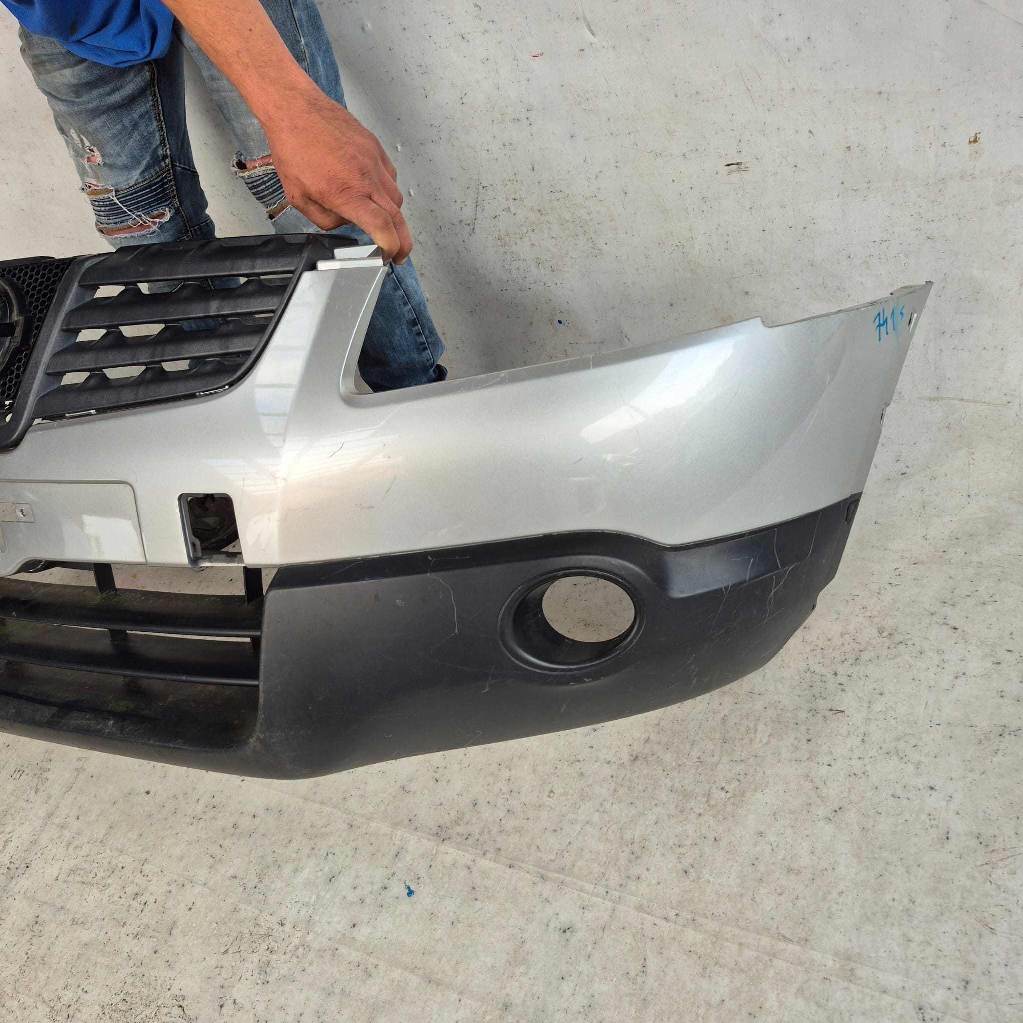 NISSAN QASHQAI and 1 06-10 bumper front front