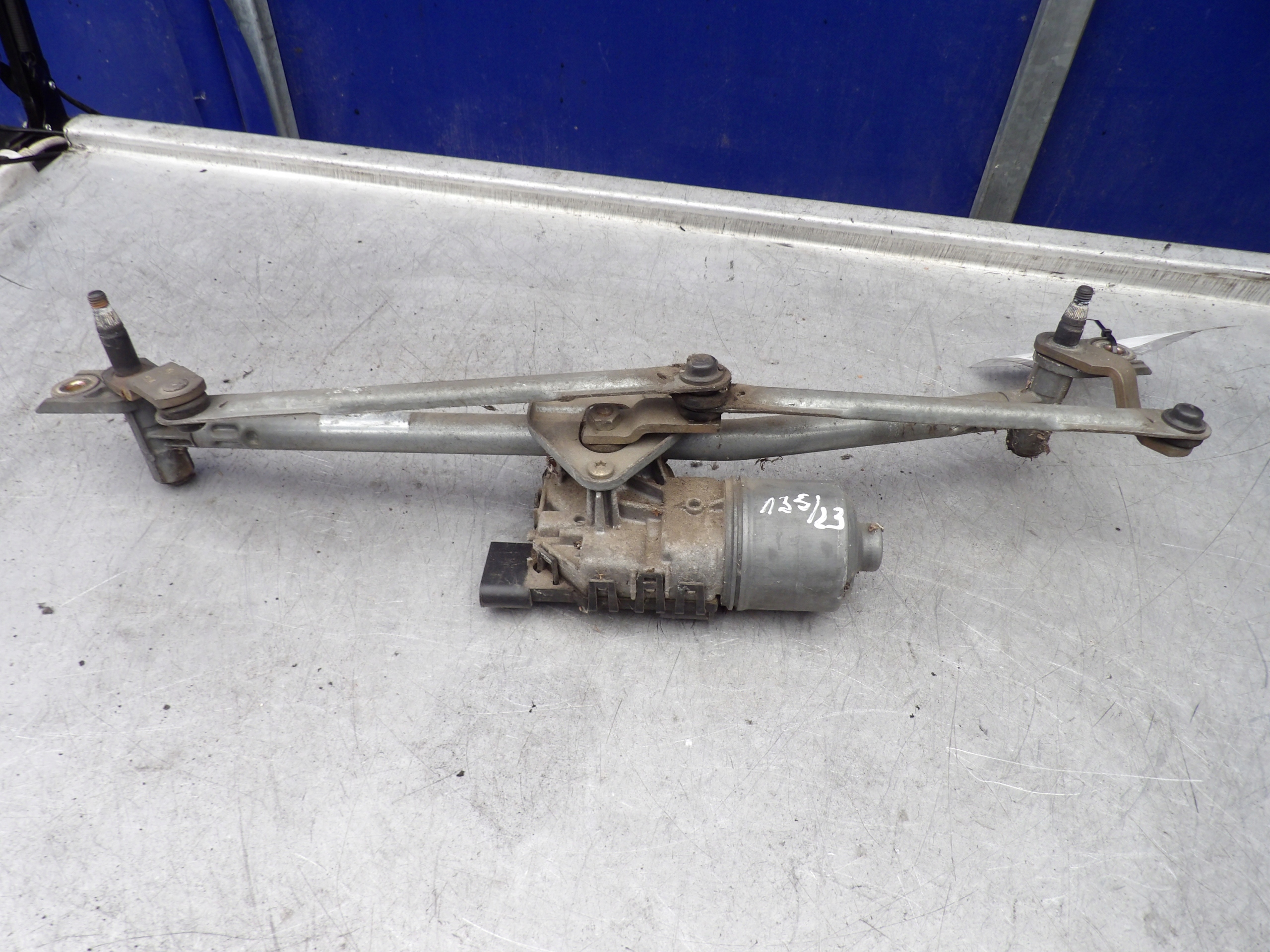 WISCHERGESTÄNGE SKODA FABIA UND 601955119A