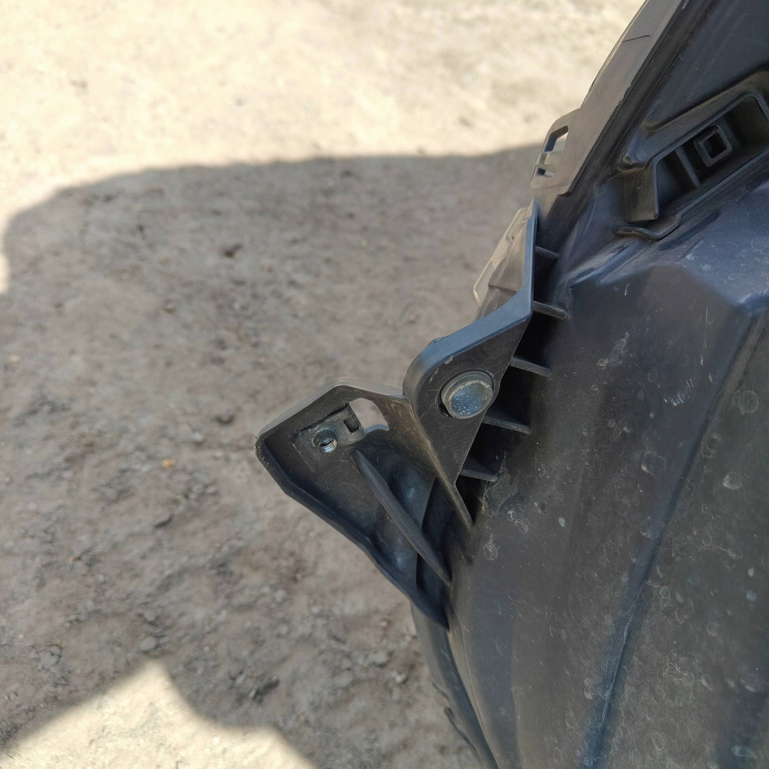 Iveco Daily 5th gen light front right 5801473749