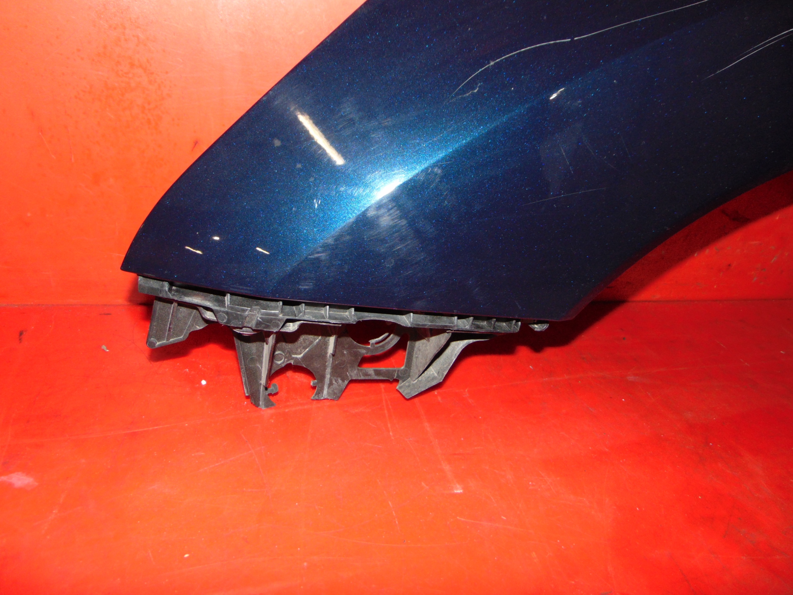 PEUGEOT 3008 and T84 fender left front front KPSC