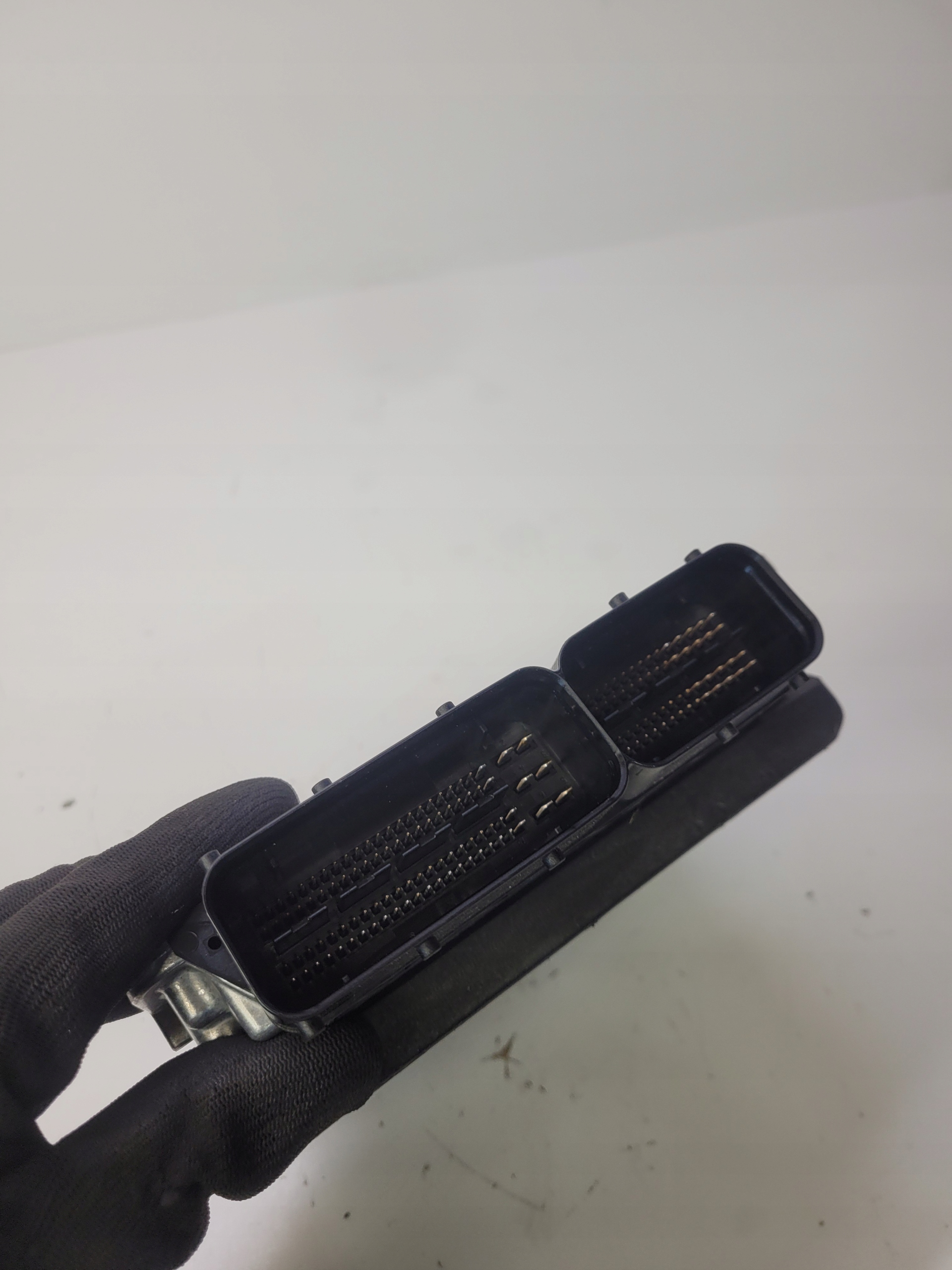 ordinateur unité de commande électronique uce moteur AUDI 2.0 TD 03L906019AS