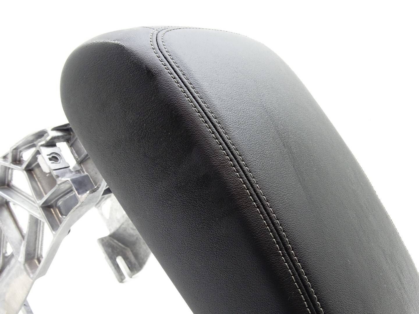 armrest central TUNELU leather black AUDI A3 8V 8V0864283