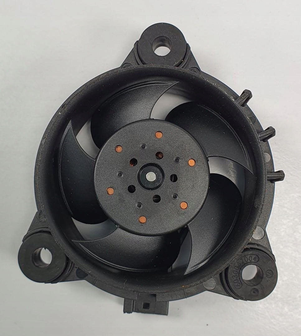 WENTYLATOR LAMPY LED MERCEDES W207 168578-01-AC