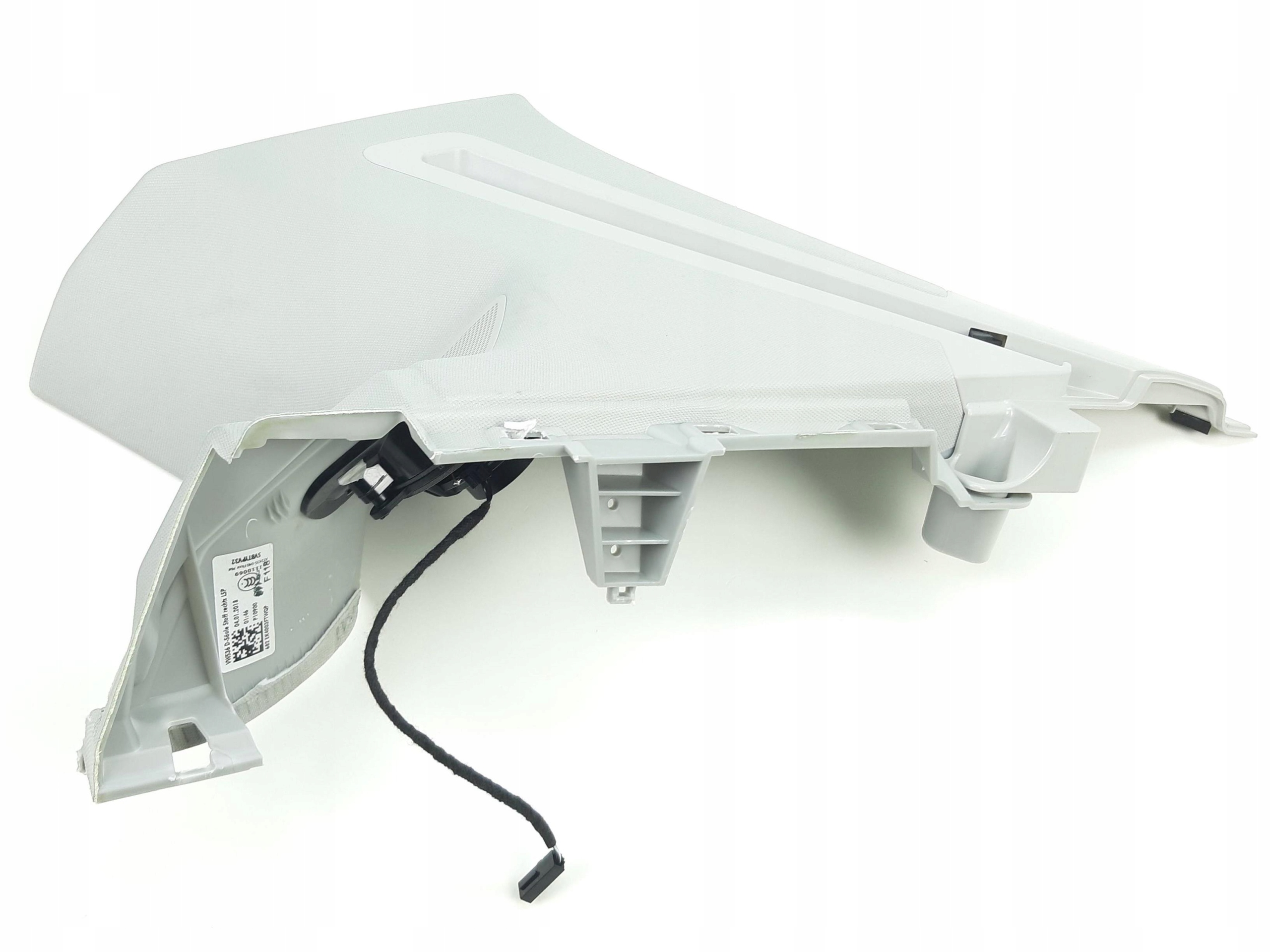 POSZYCIE SLUPKA D PRAWE VW TOUAREG CR7 III 760 RUB Weight with packaging 2 kg