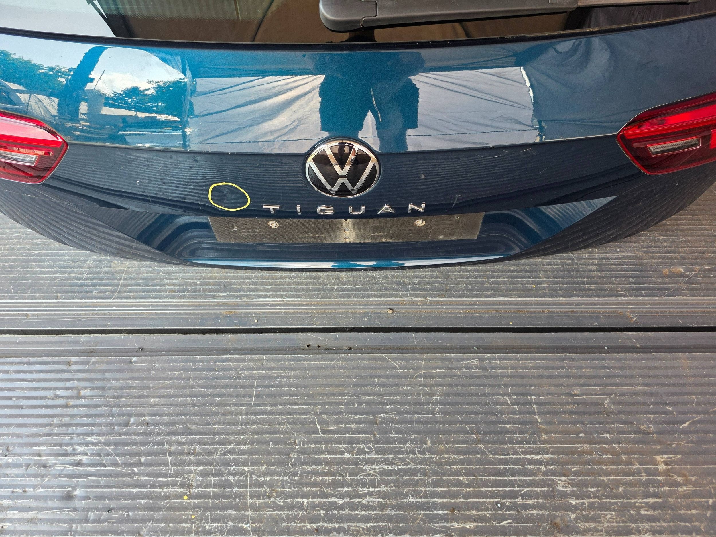 VW TIGUAN II LIFT boot doors complete dismantling
