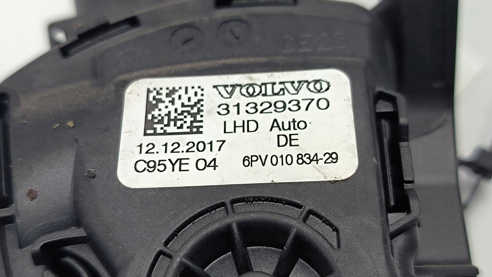 PEDAL 31329370 VOLVO V60 e LIFT R-design