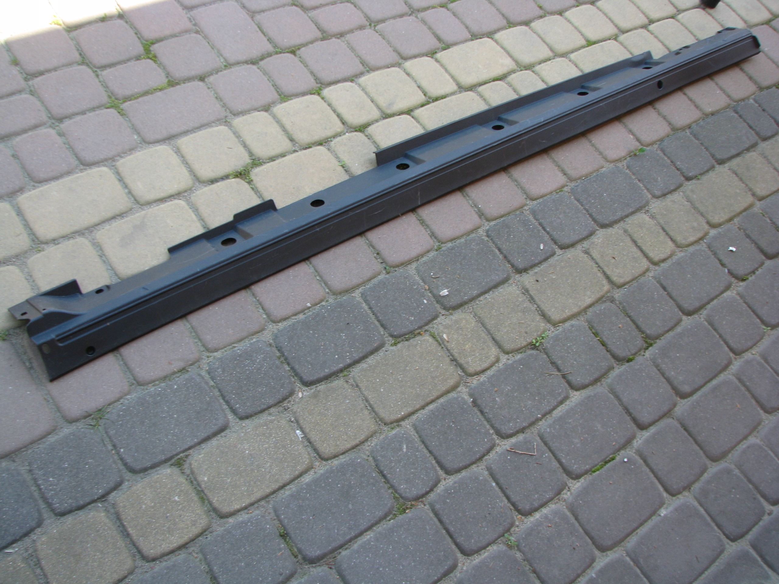 threshold moulding threshold left TOYOTA HIGHLANDER 19-21r
