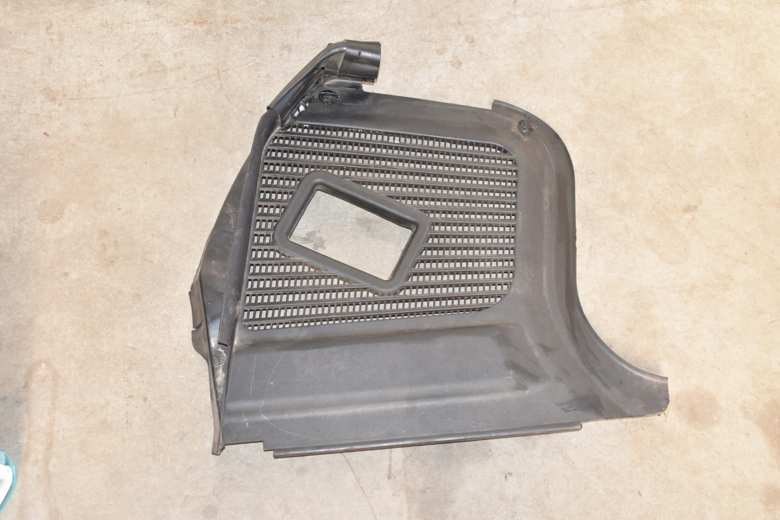 IDEALNE torpedo left MERCEDES W167 1
