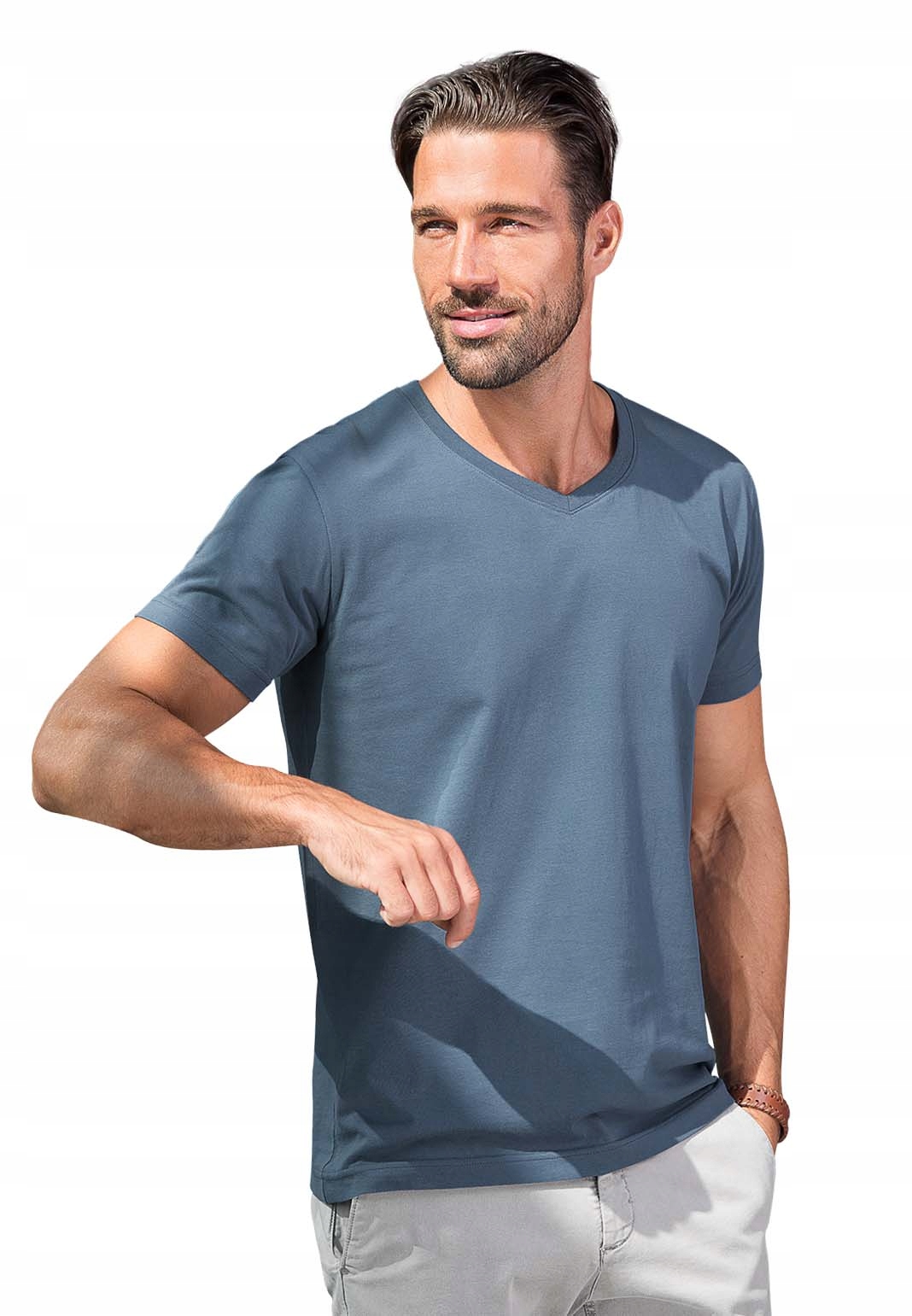 

Bawełniana Męska koszulka w serek Slim Fit M