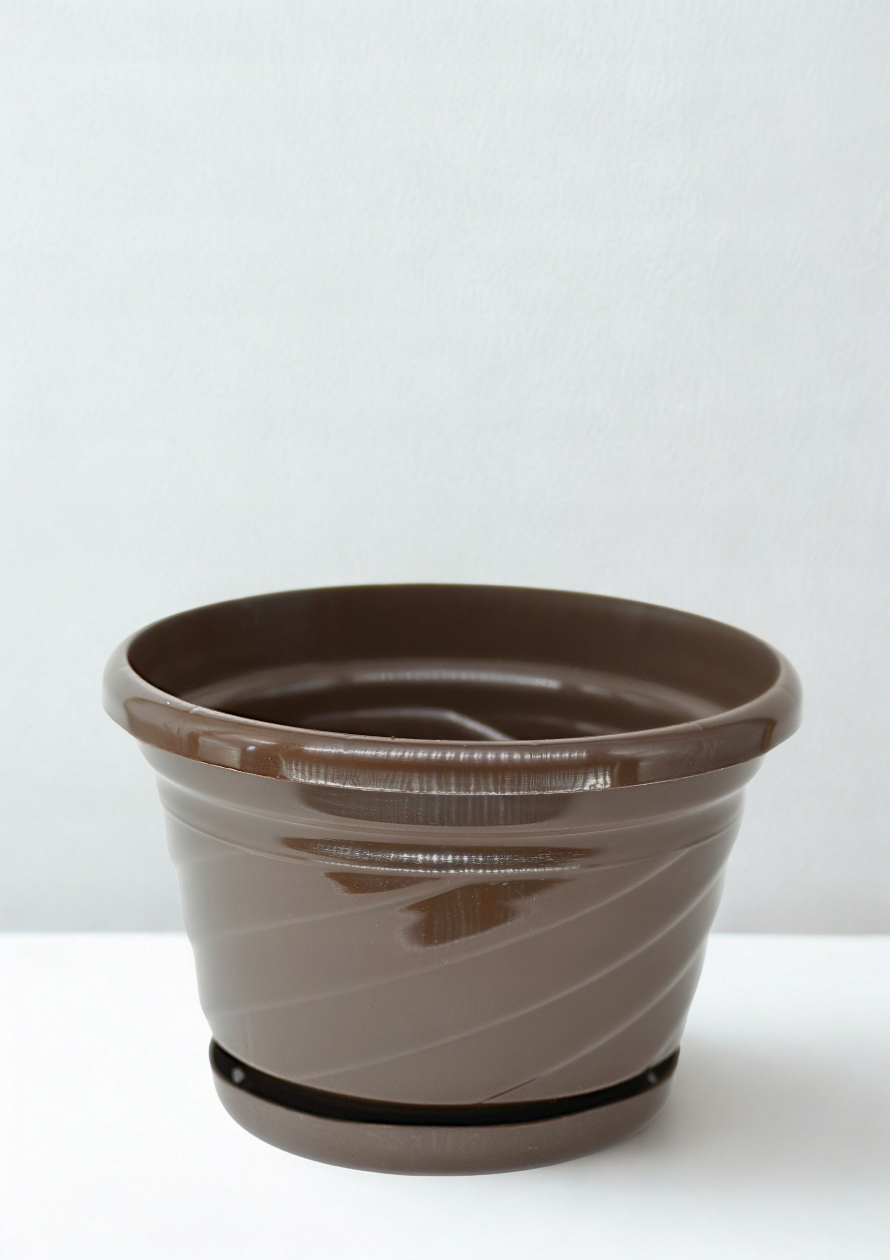 Nowoczesna doniczka z podstawką 15 cm, Eko, UV Odporna, Brązowa