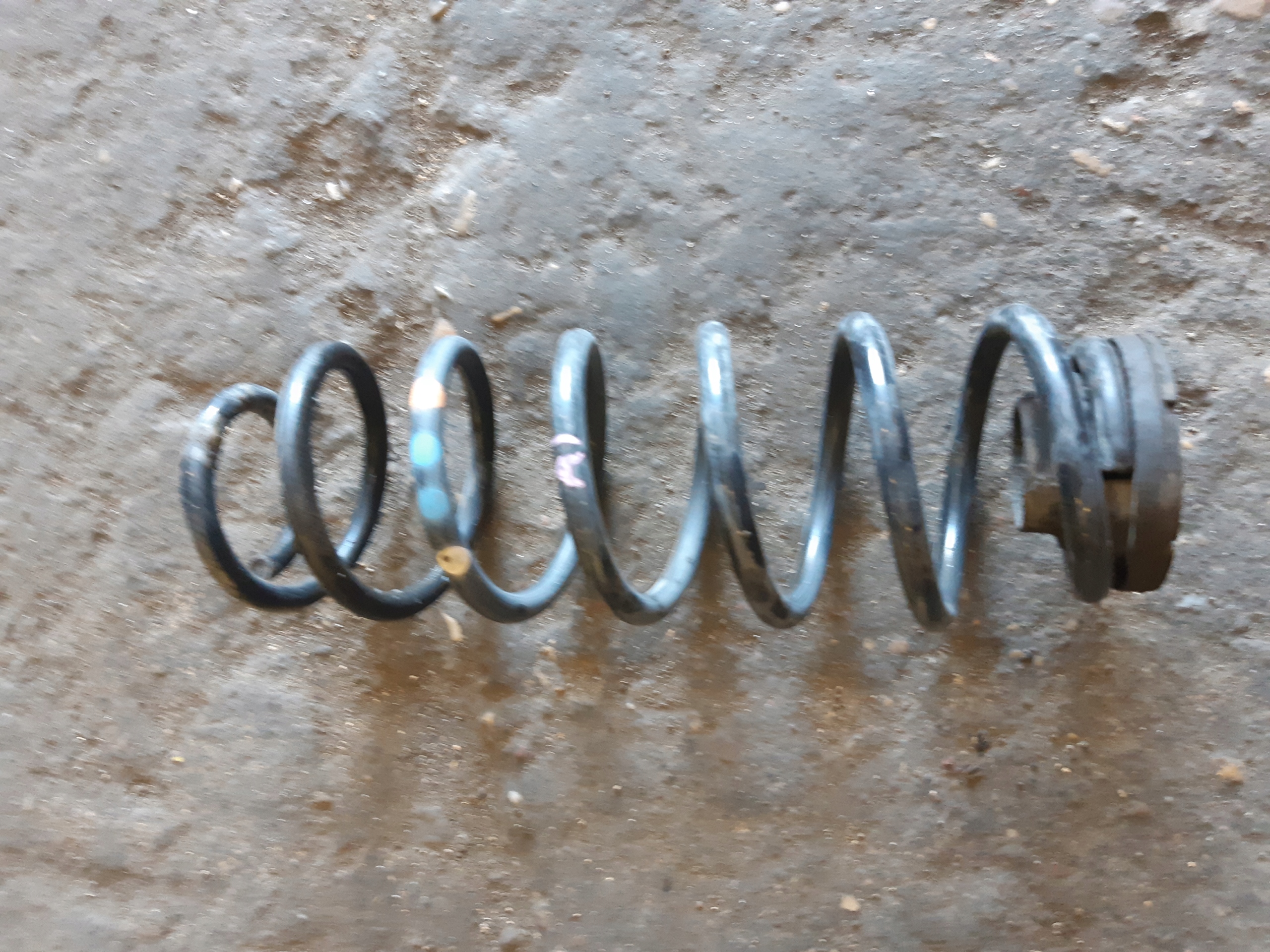 AUDI A1 8X 1.6 TDI spring springs rear part left right KOMPLET