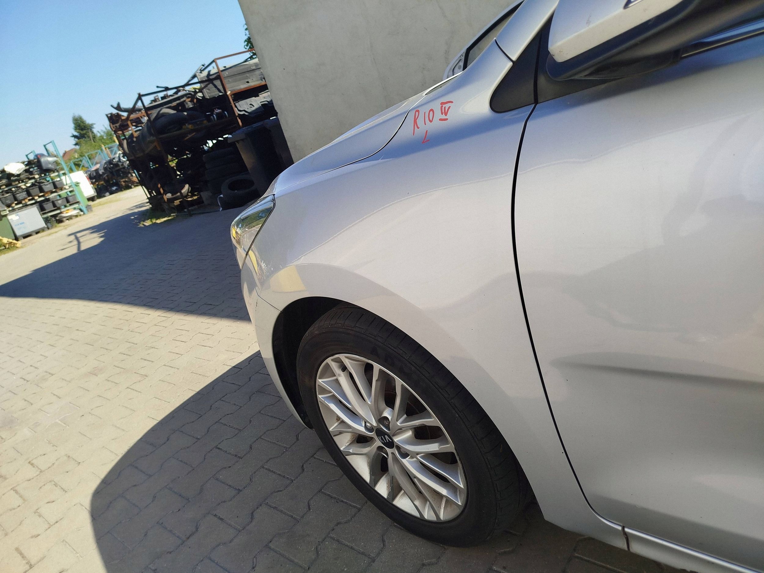 KIA RIO IV fender front front left 2017