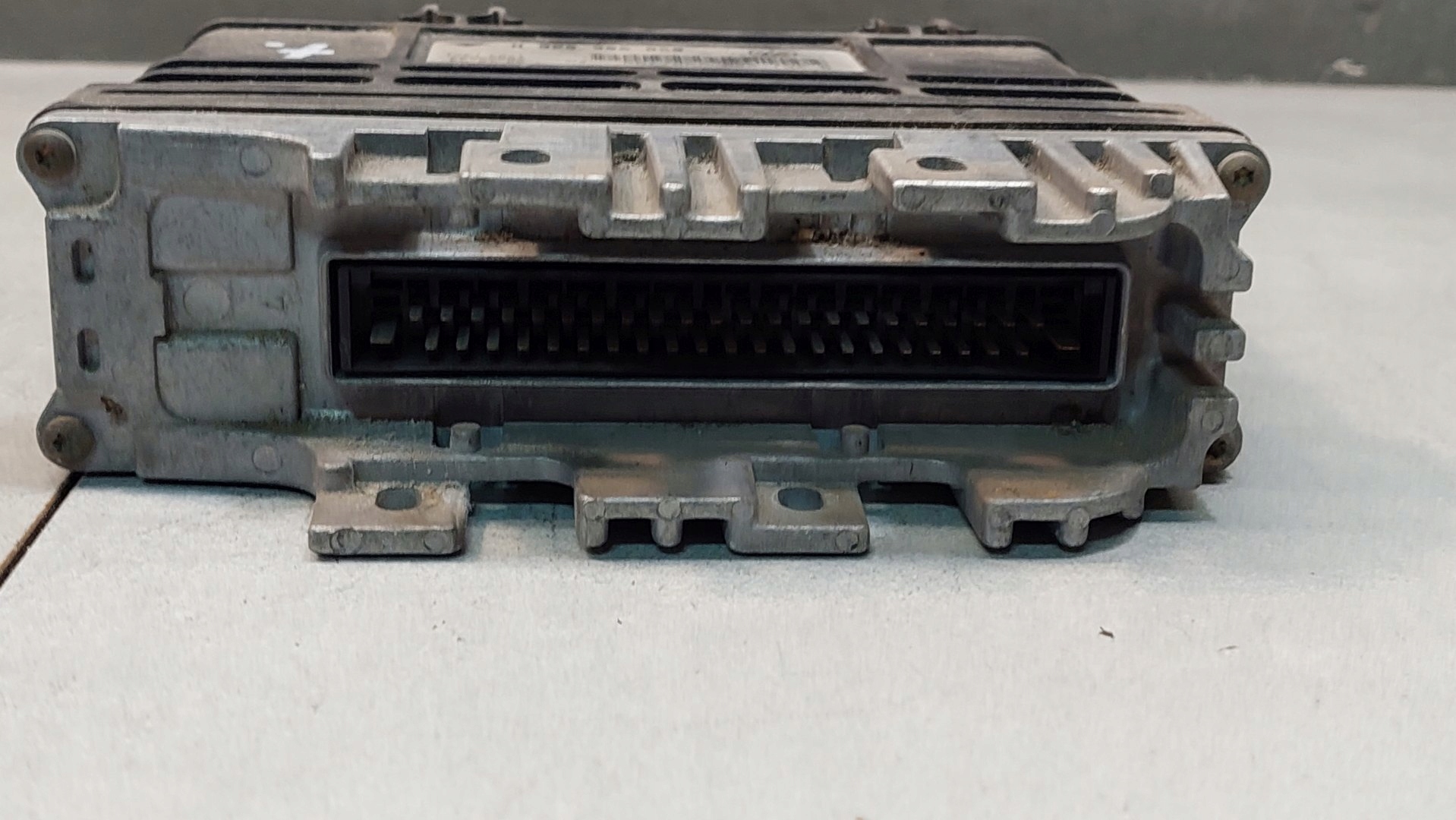 control unit of the engine VW POLO 6N 1.0 B 030906026N