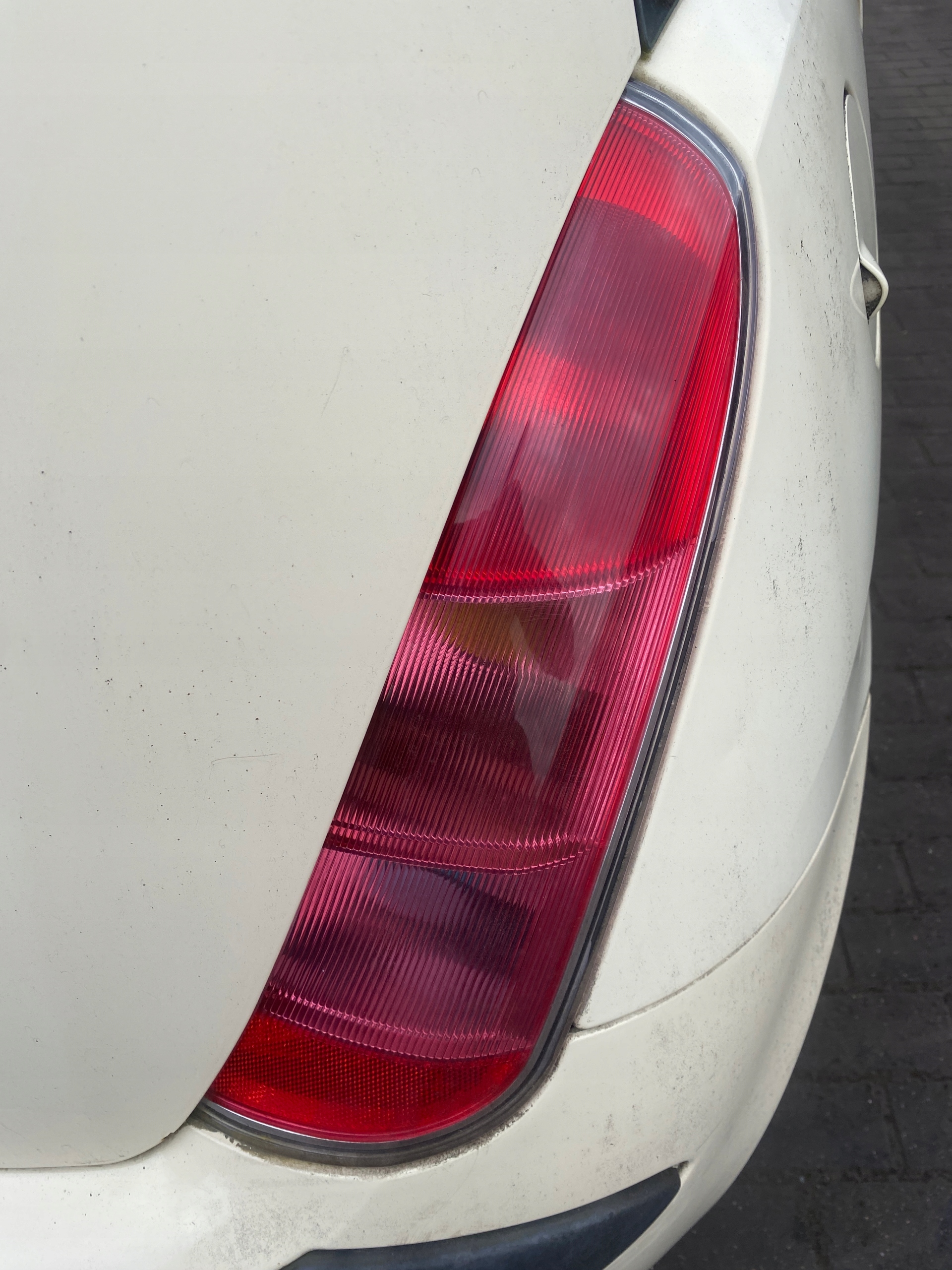 Lancia Ypsilon 03-09 light rear rear part left