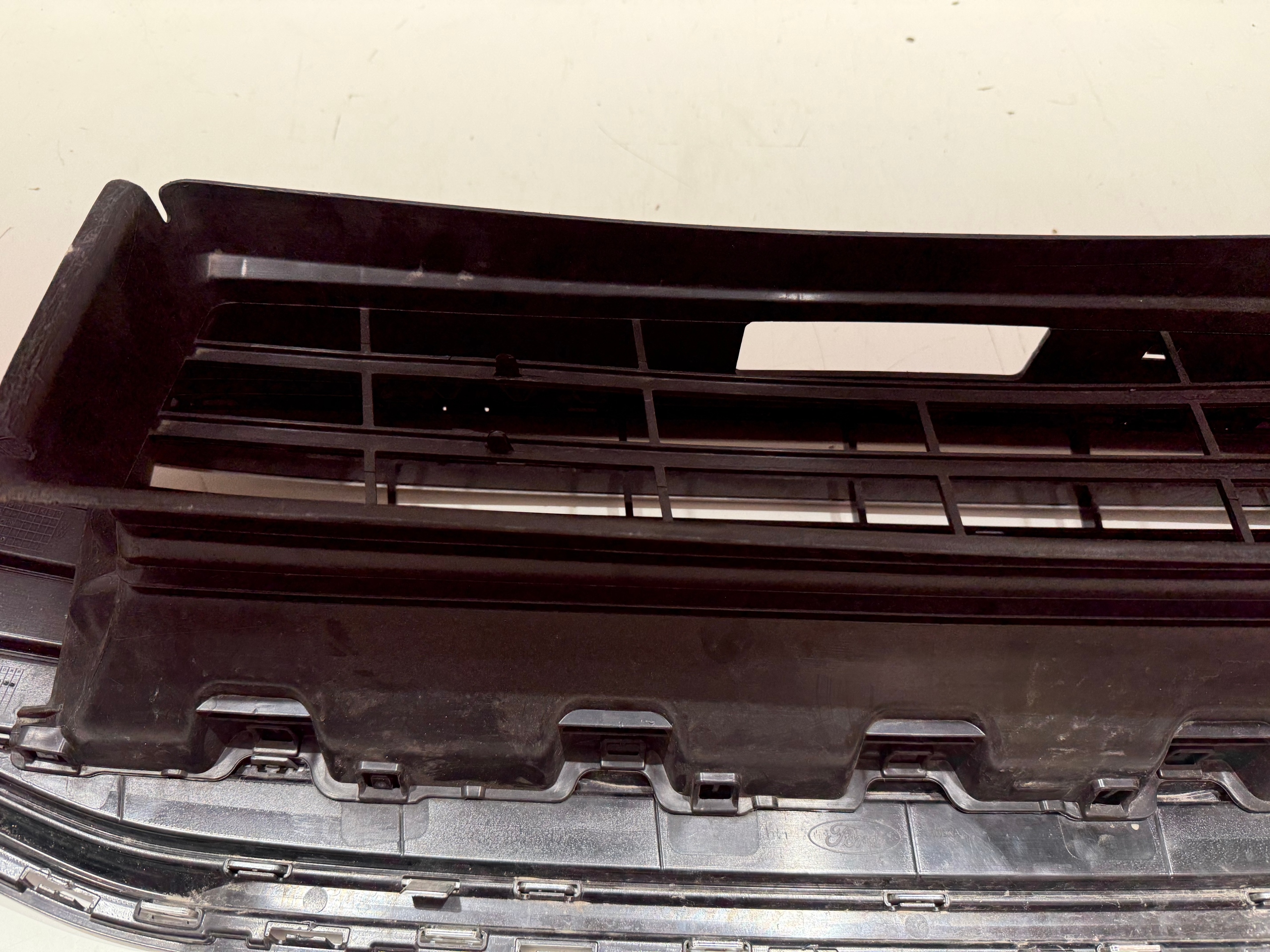Ford Galaxy III Mk3 Kühlergrill FRONTGRILL Kühlergitter LM2B8200AFORD - Thumbnail 9