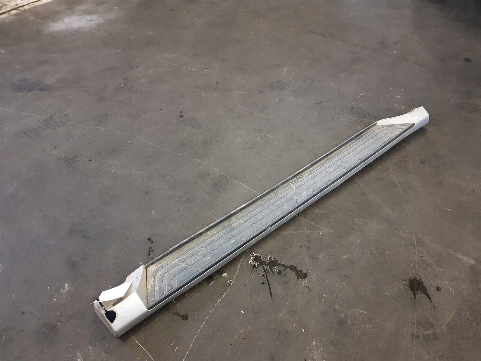PROG LEWY 7656A080 MITSHUBISHI PAJERO III Part number 7656A080