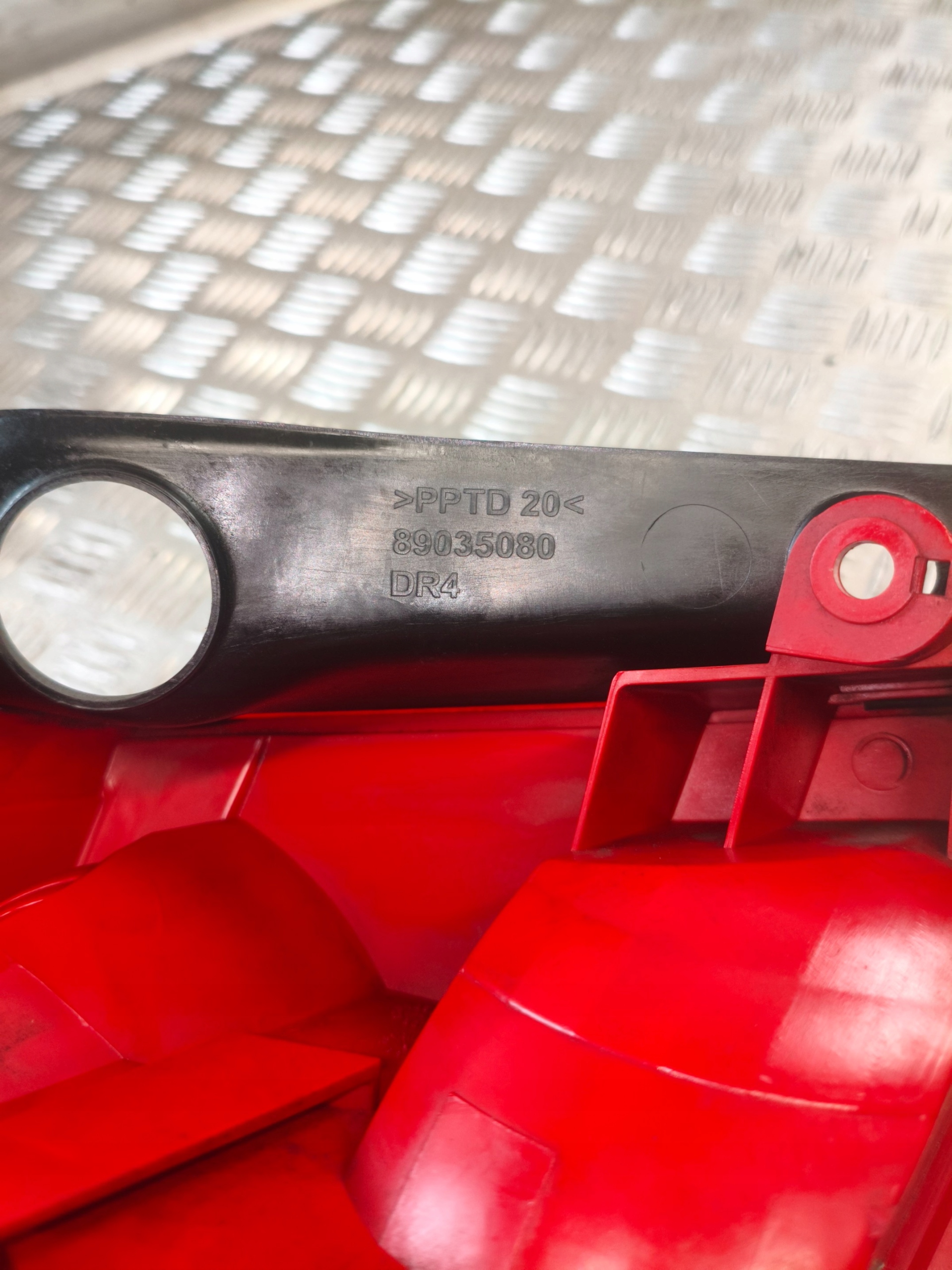 light right rear part RENAULT CLIO III 3