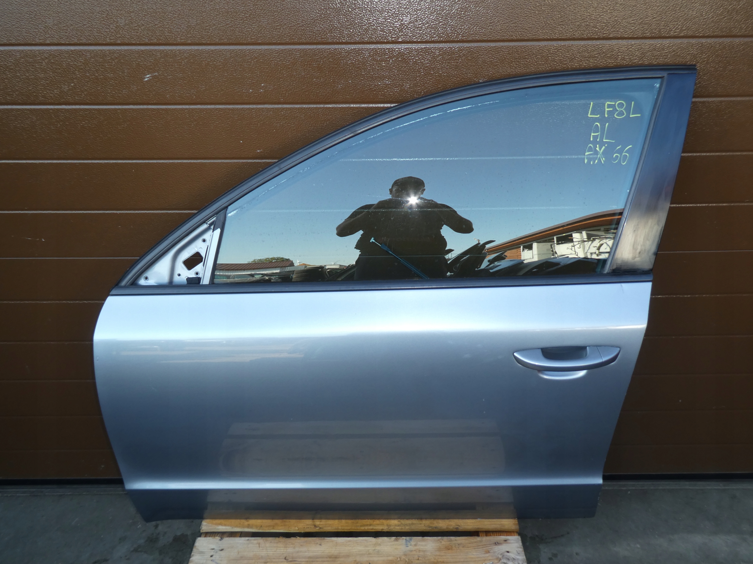 complete door left front LF8L SKODA SUPERB II