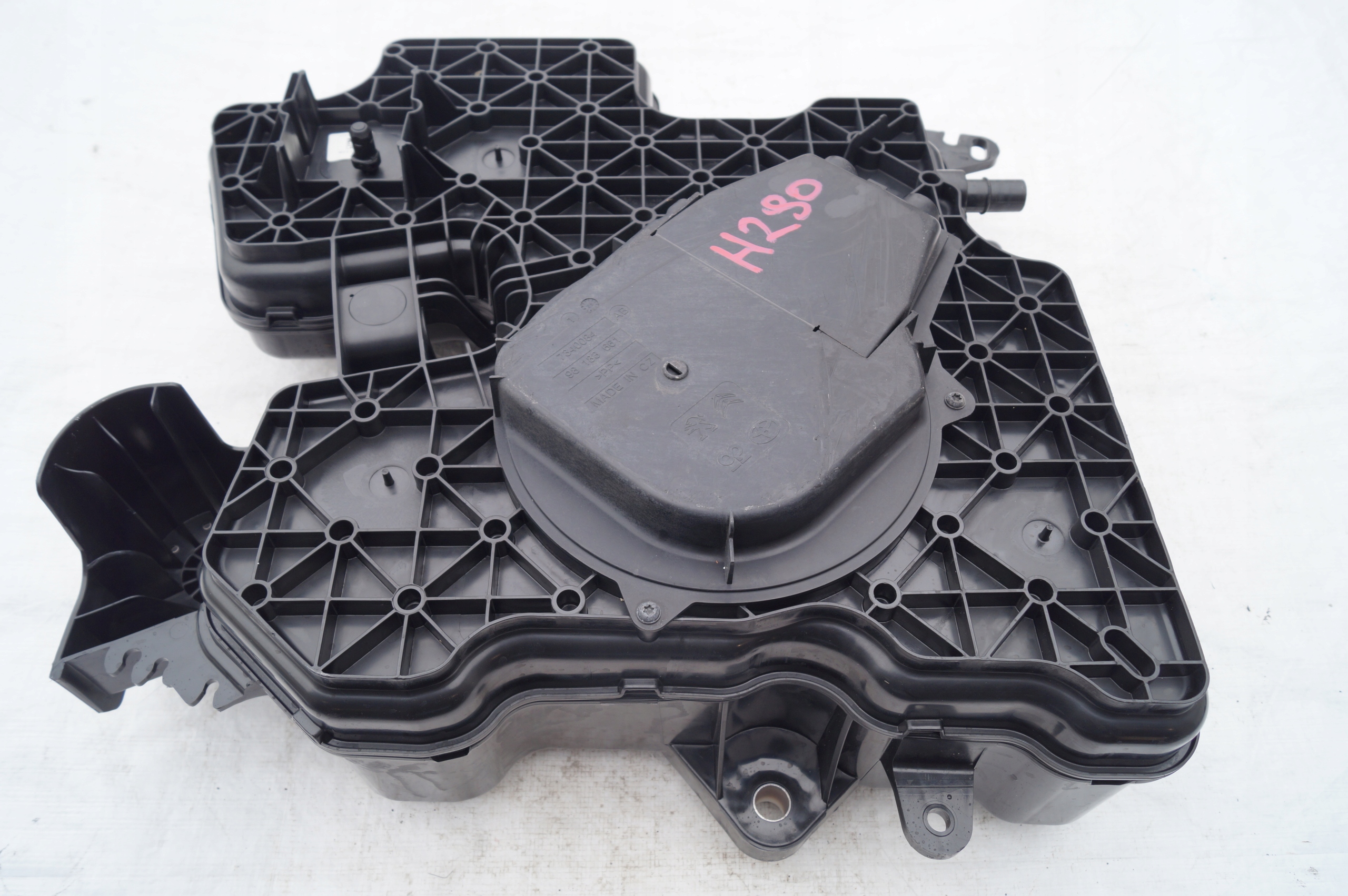 serbatoio Pompa ADBLUE OPEL VIVARO C TOYOTA PROACE