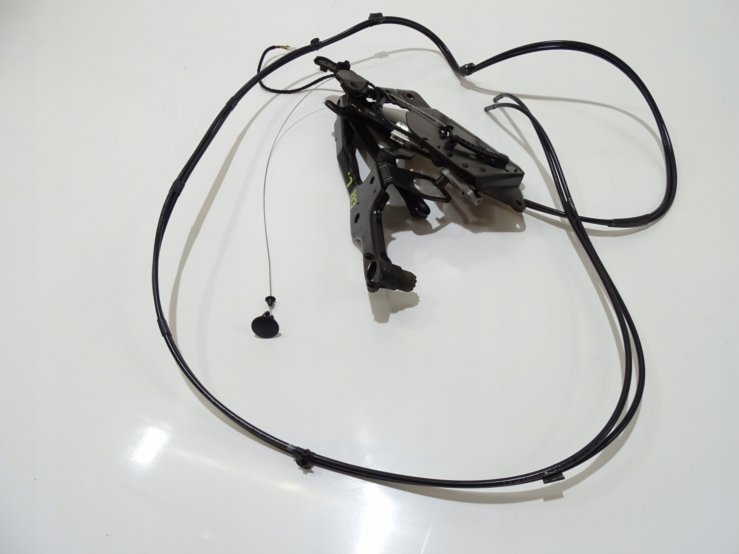 Scharnier dach links BMW E88 7174773