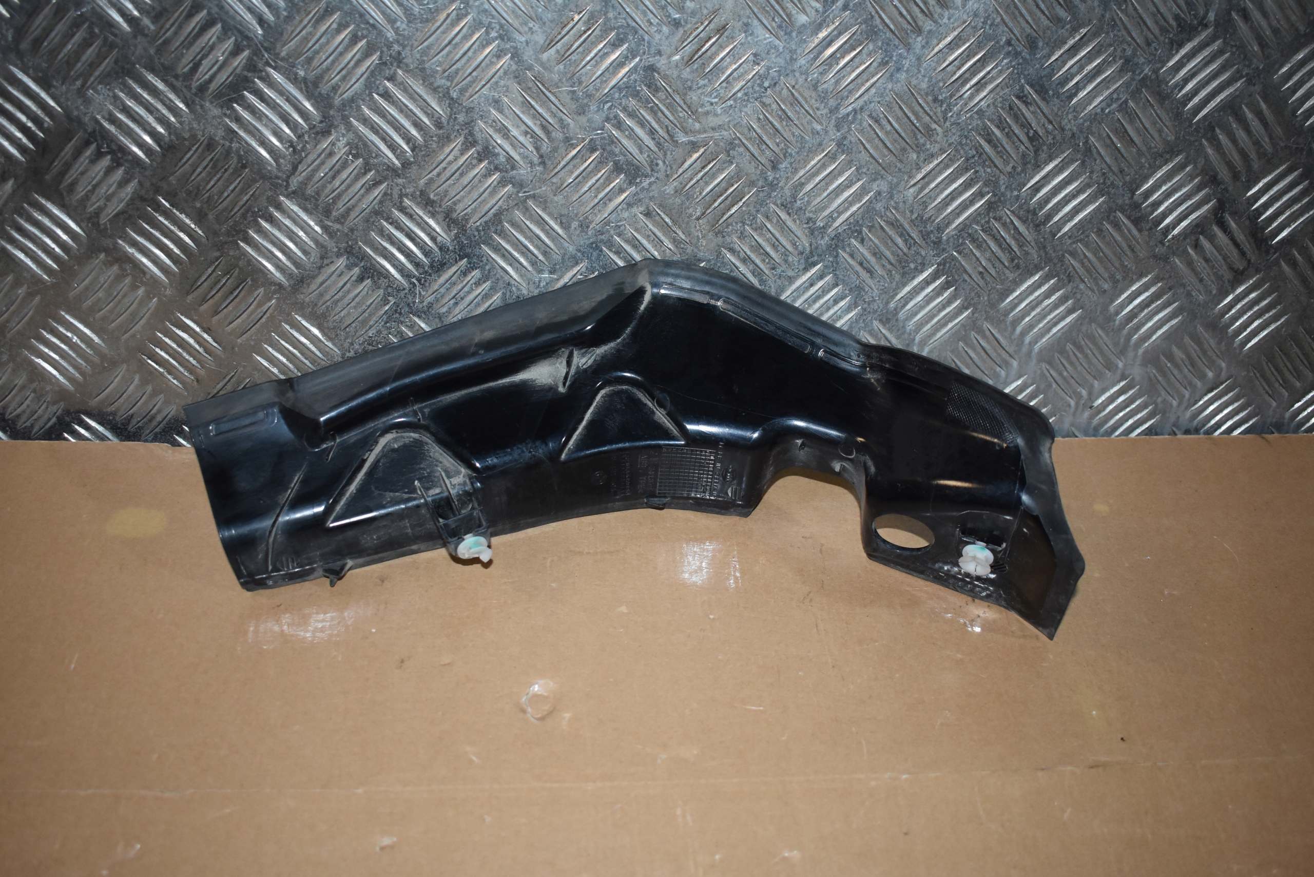 IDEALNA cover bonnet right BMW G05 1