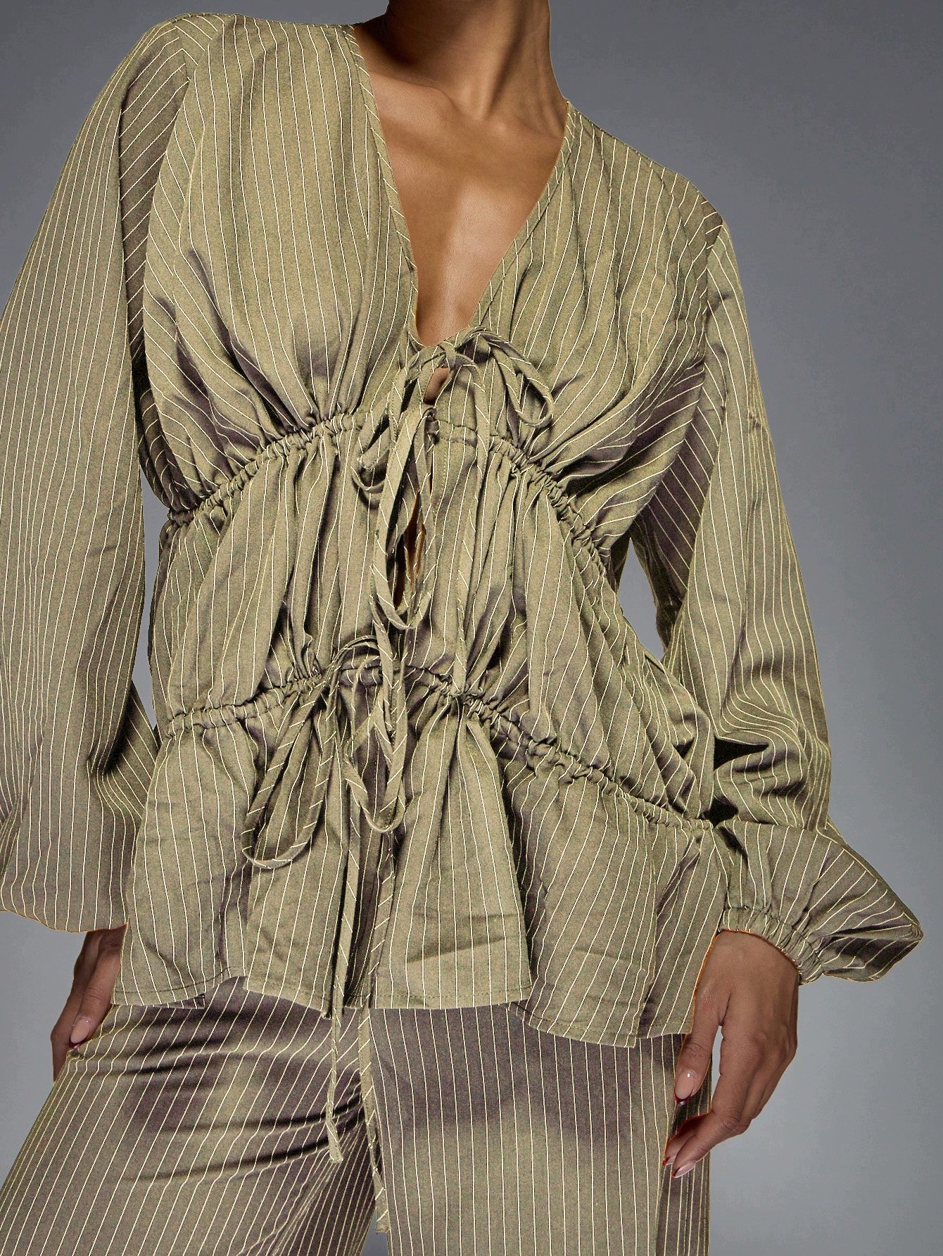 Komplet Oversize Béžový S Pruhy Vázaná Halenka Široké Kalhoty Missguided L