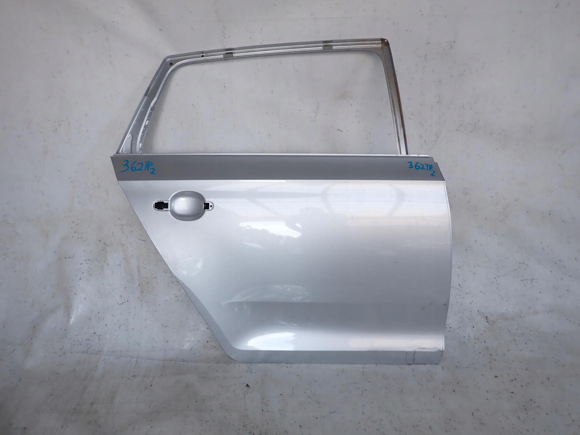 SKODA RAPID SPACEBACK 13-19 door rear part rear. right