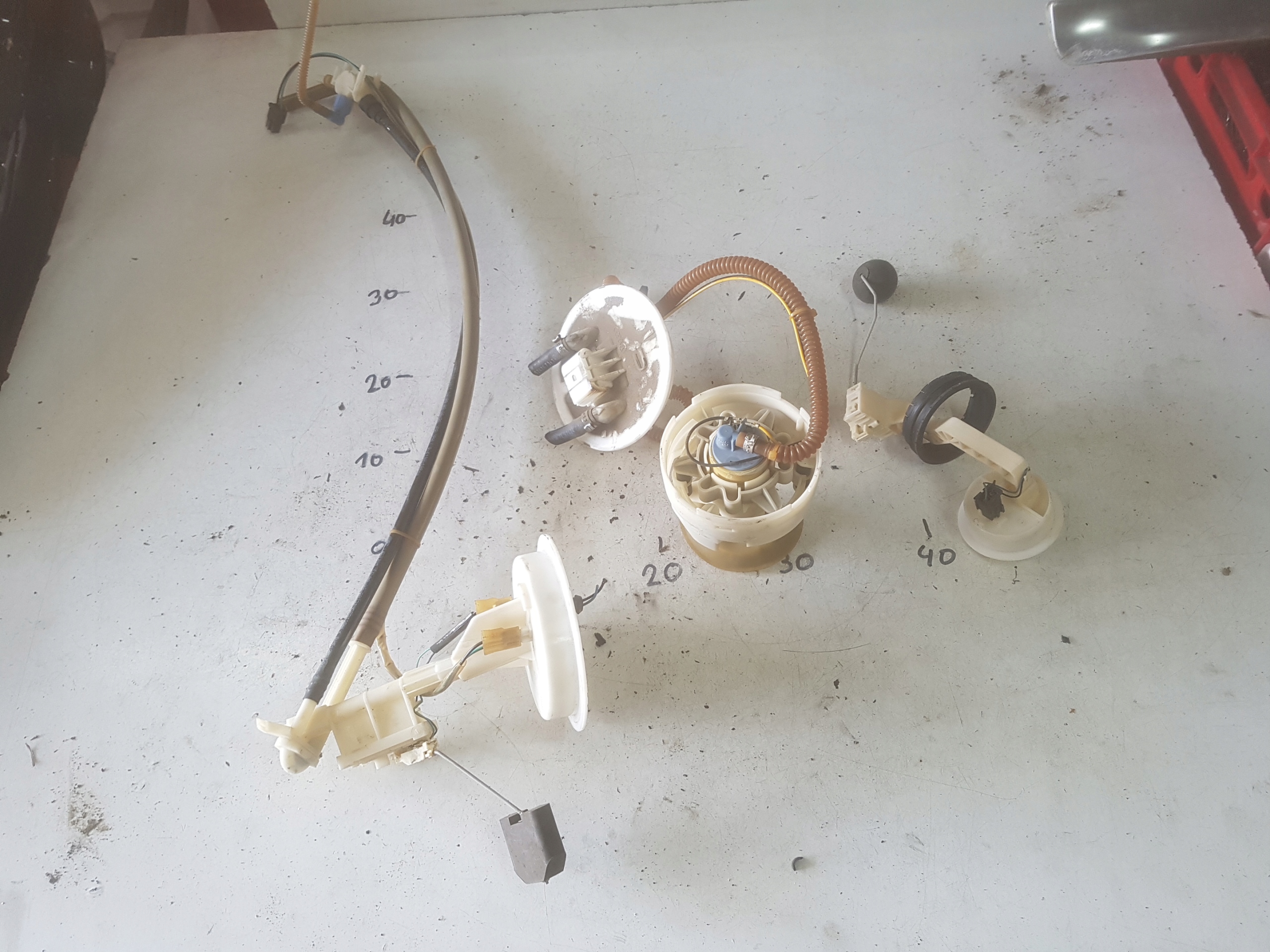 4B0 906 - AUDI A6 C5 LIFT 4.2 V8 бас топливный насос