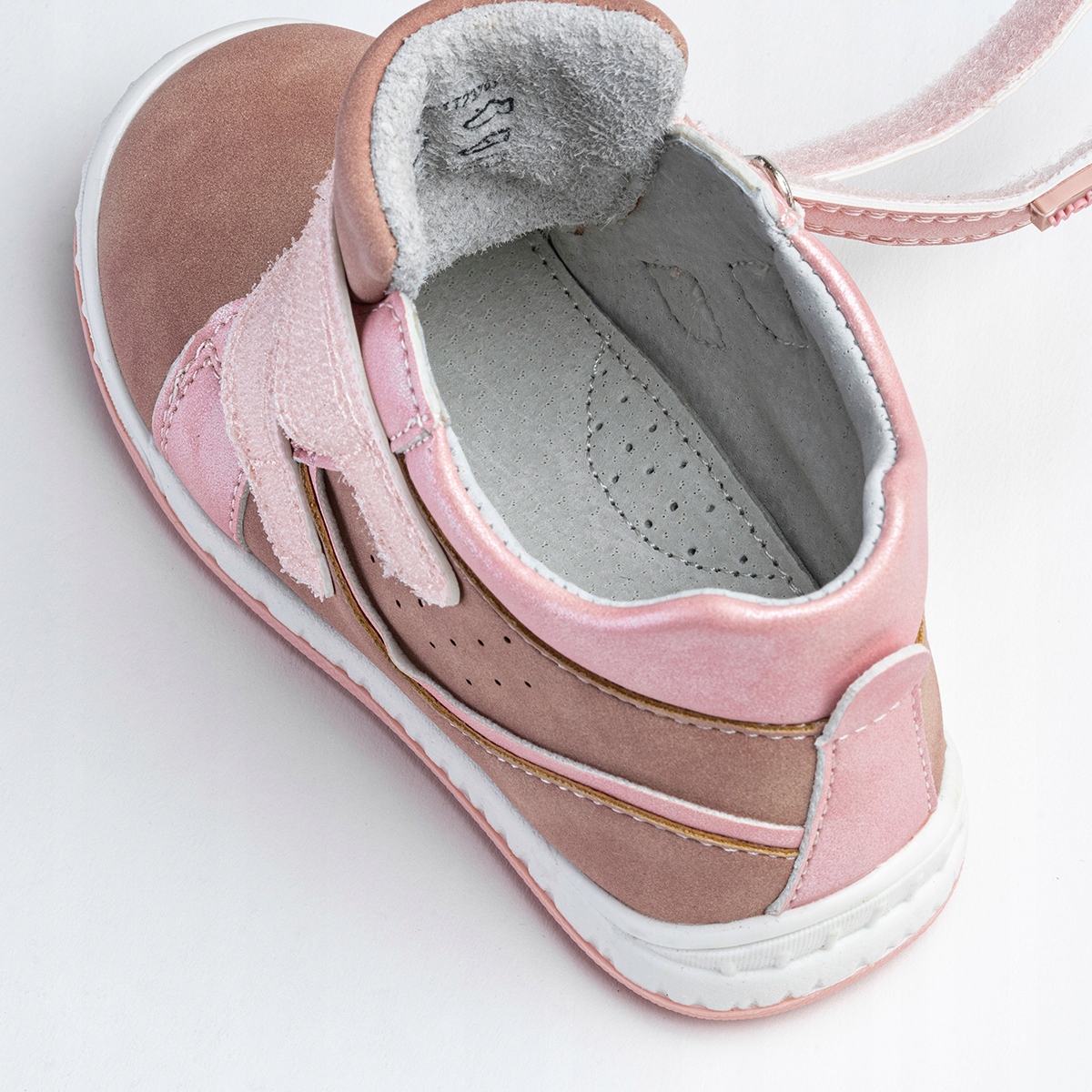 Trzewiki dziewczęce wkł.SKÓRA lekkie półbuty na RZEPY stabilne Wojtyłko Rozmiar (new) 20