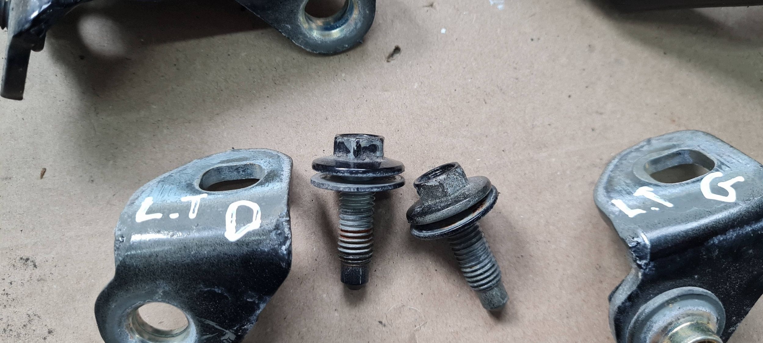 Ford Edge II 2020 ST LIFT hinge hinges door left left UM AGATE KOMPLET