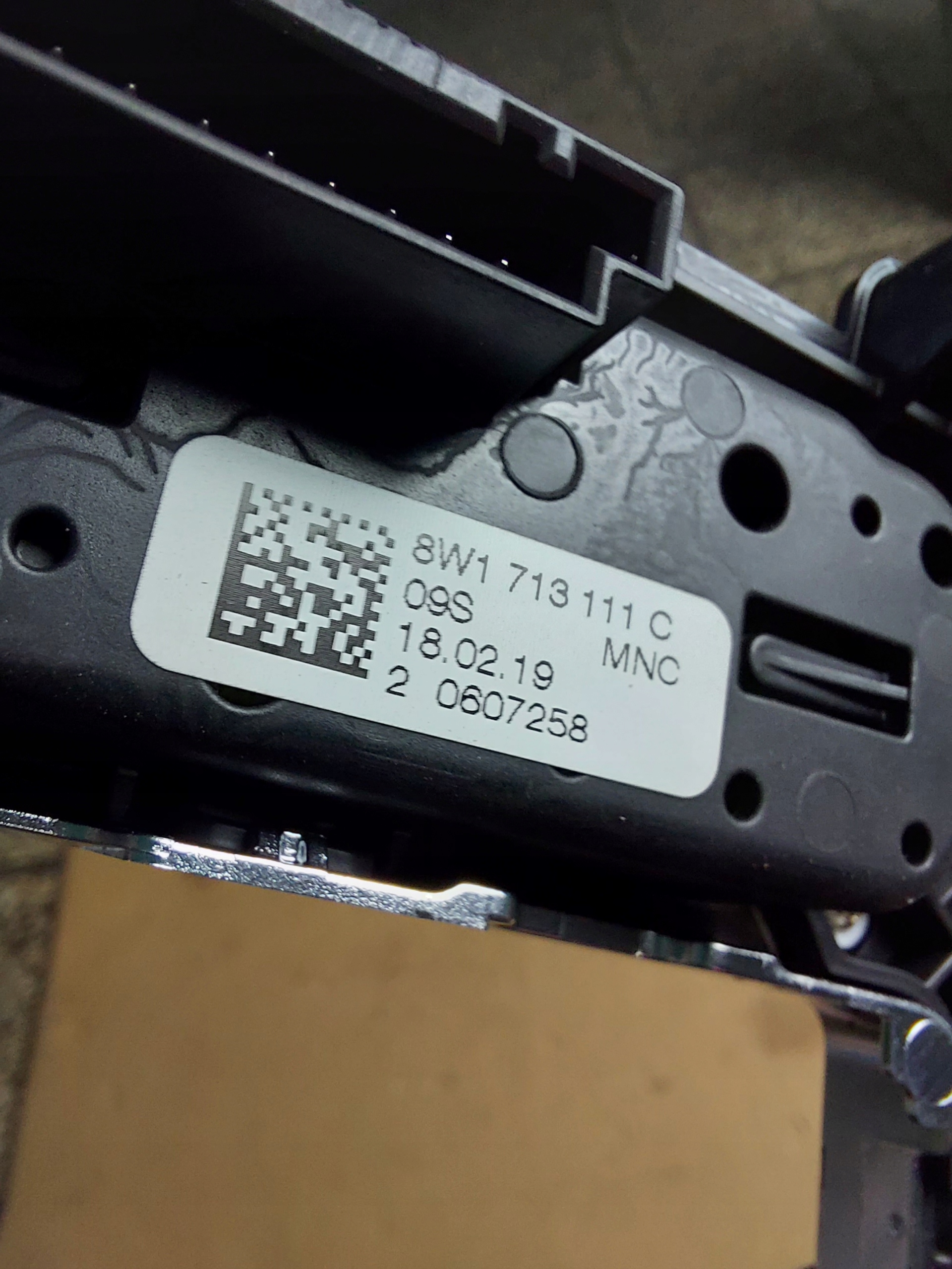 RAHMEN PANEL des SCHALTKNOPFS CHROM Blende Abdeckung AUDI A4 B9 8W A5 F5 OE EU