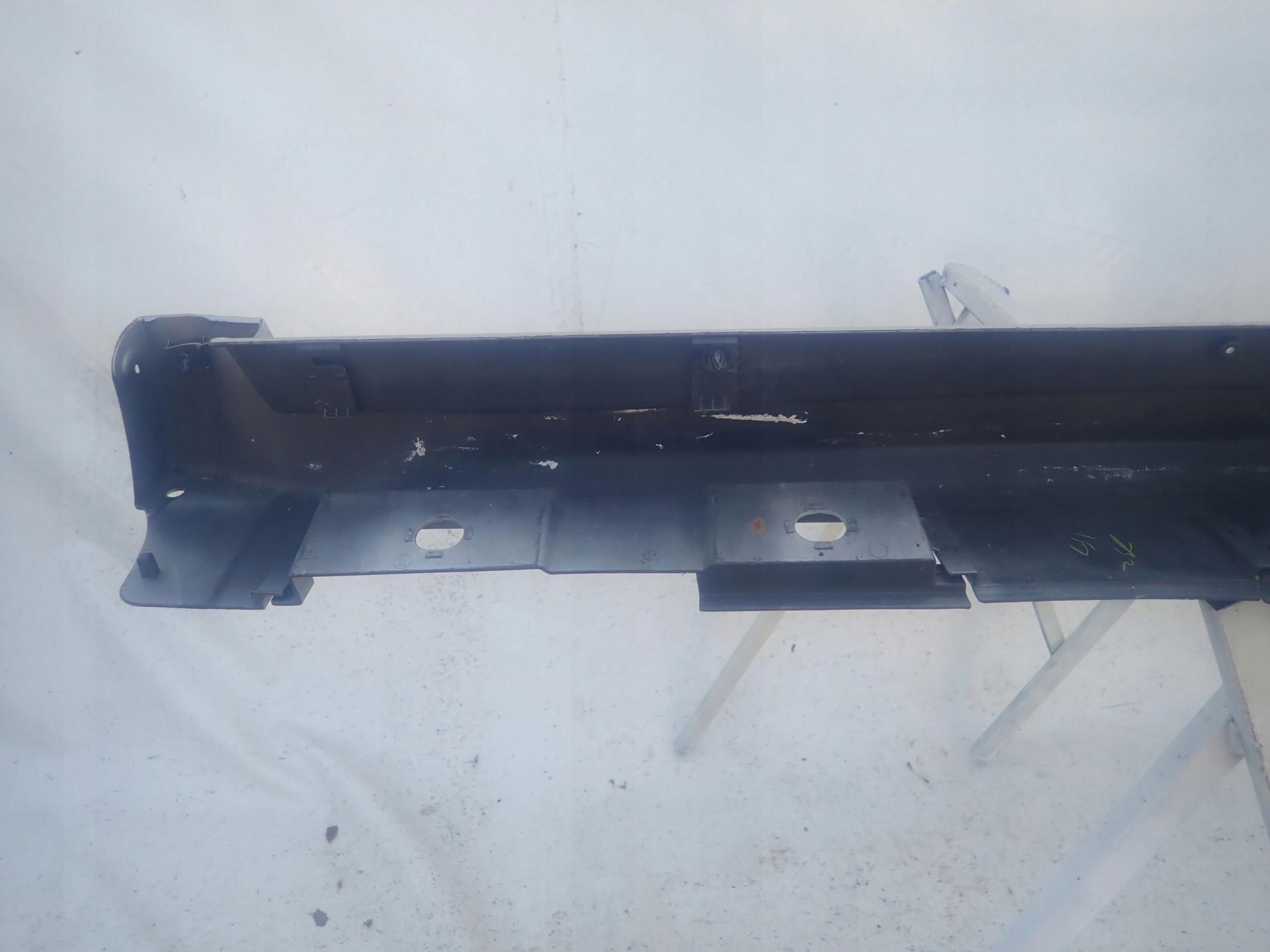 TOYOTA AVENSIS T29 15-19 threshold right moulding threshold