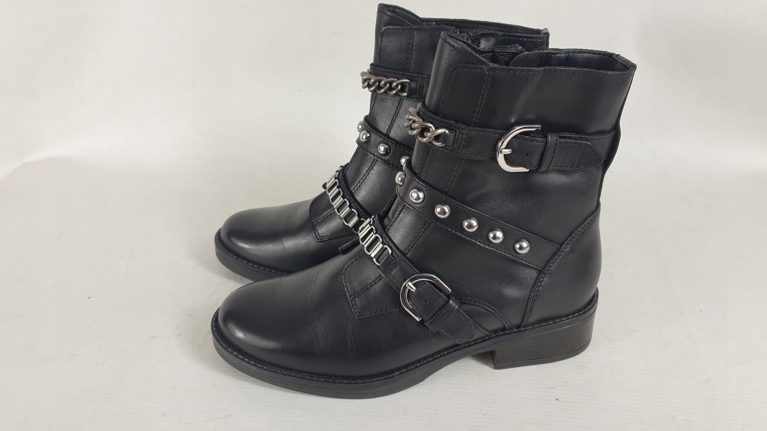 San Marina Kotníkové Boty Kožené Polobotky VEL.36